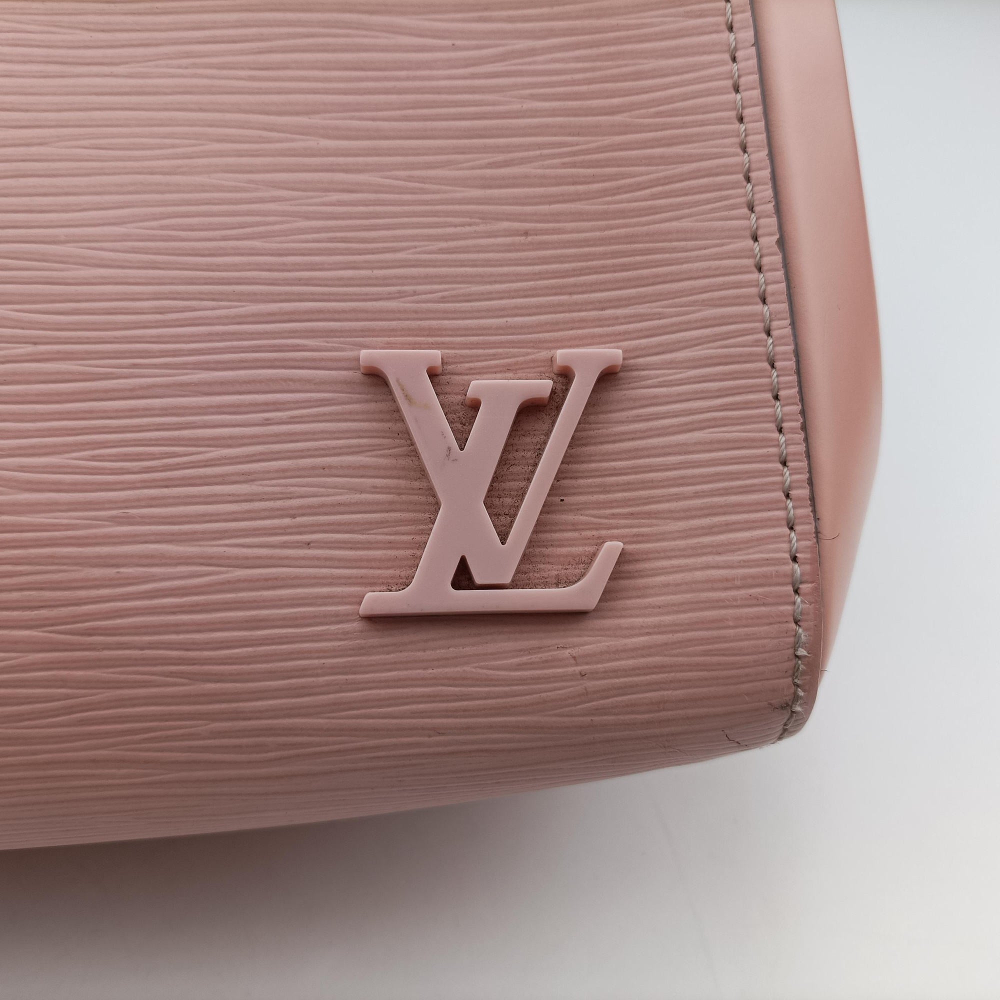 Vintage Louis Vuitton Cluny BB ROSE BALLERINE Epi M41338 shoulderbag | stylenewstar