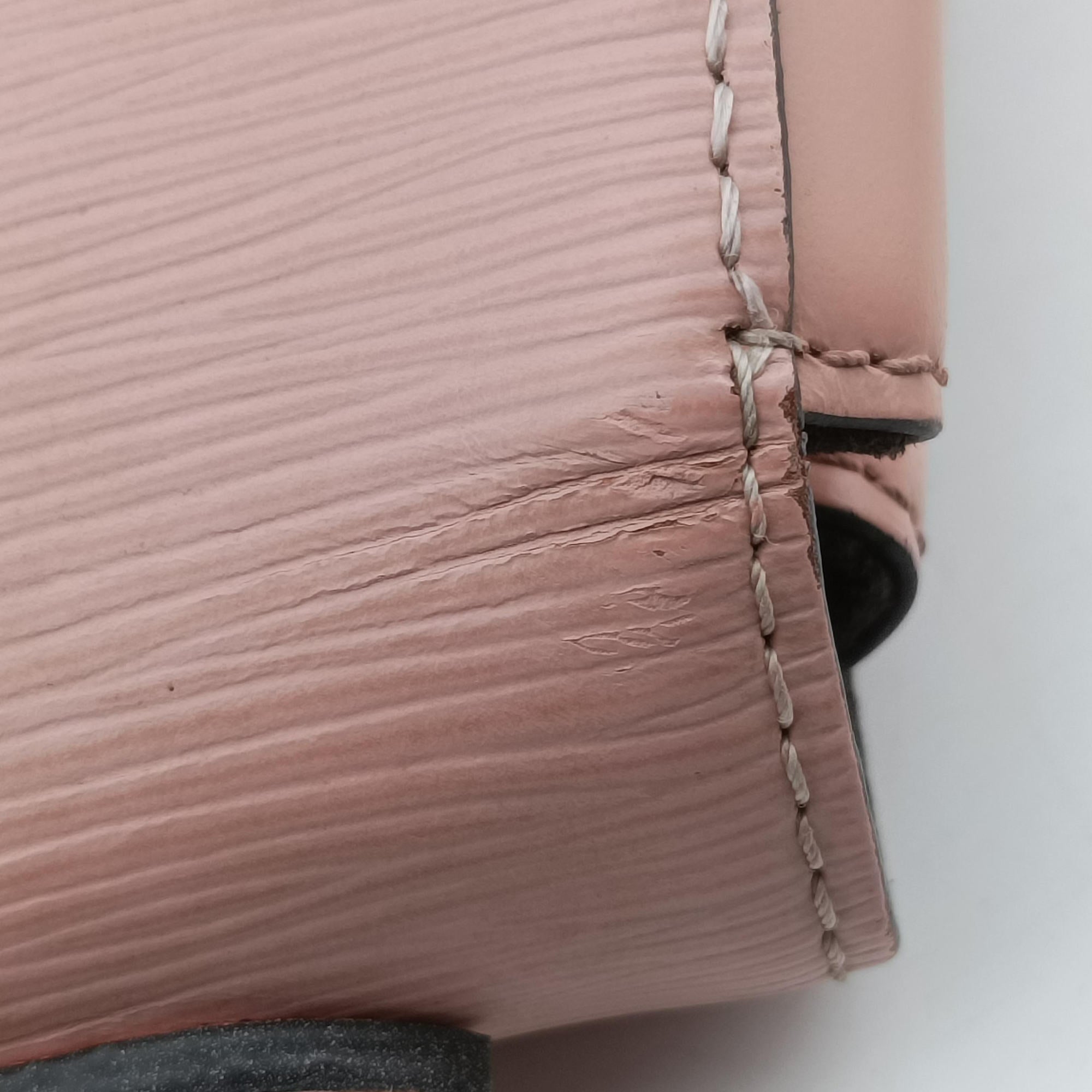 Vintage Louis Vuitton Cluny BB ROSE BALLERINE Epi M41338 shoulderbag | stylenewstar