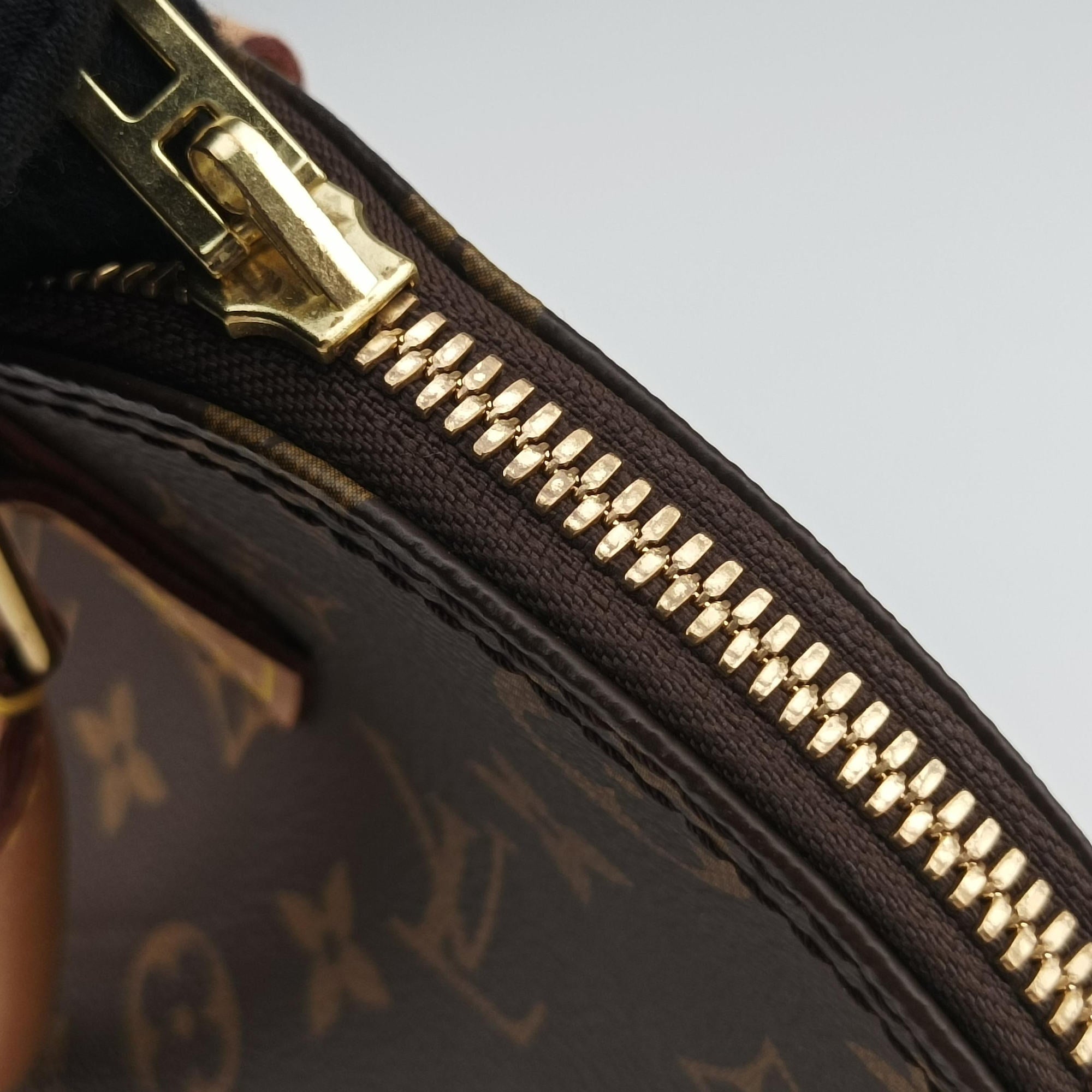 Vintage Louis Vuitton Alma PM Brown Monogram Canvas×calf leather M53151 handbag | stylenewstar