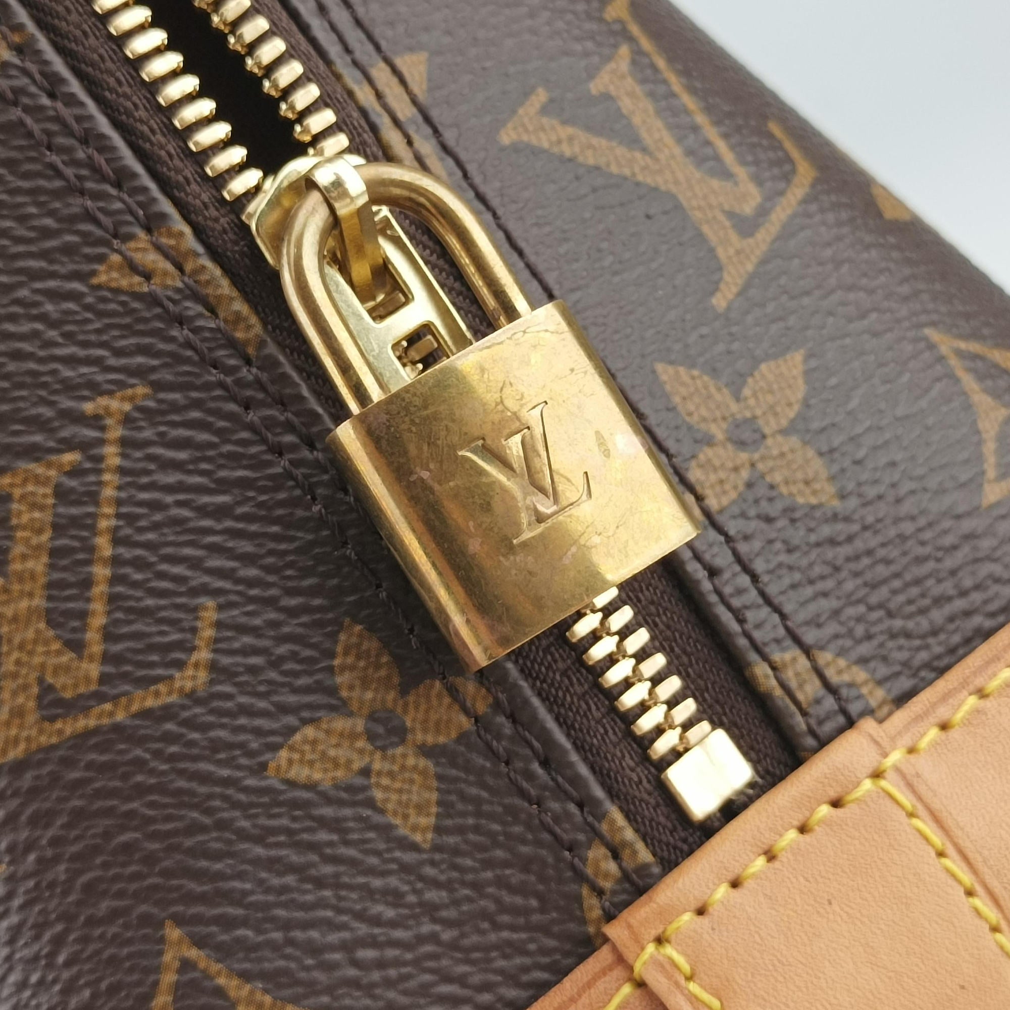 Vintage Louis Vuitton Alma PM Brown Monogram Canvas×calf leather M53151 handbag | stylenewstar