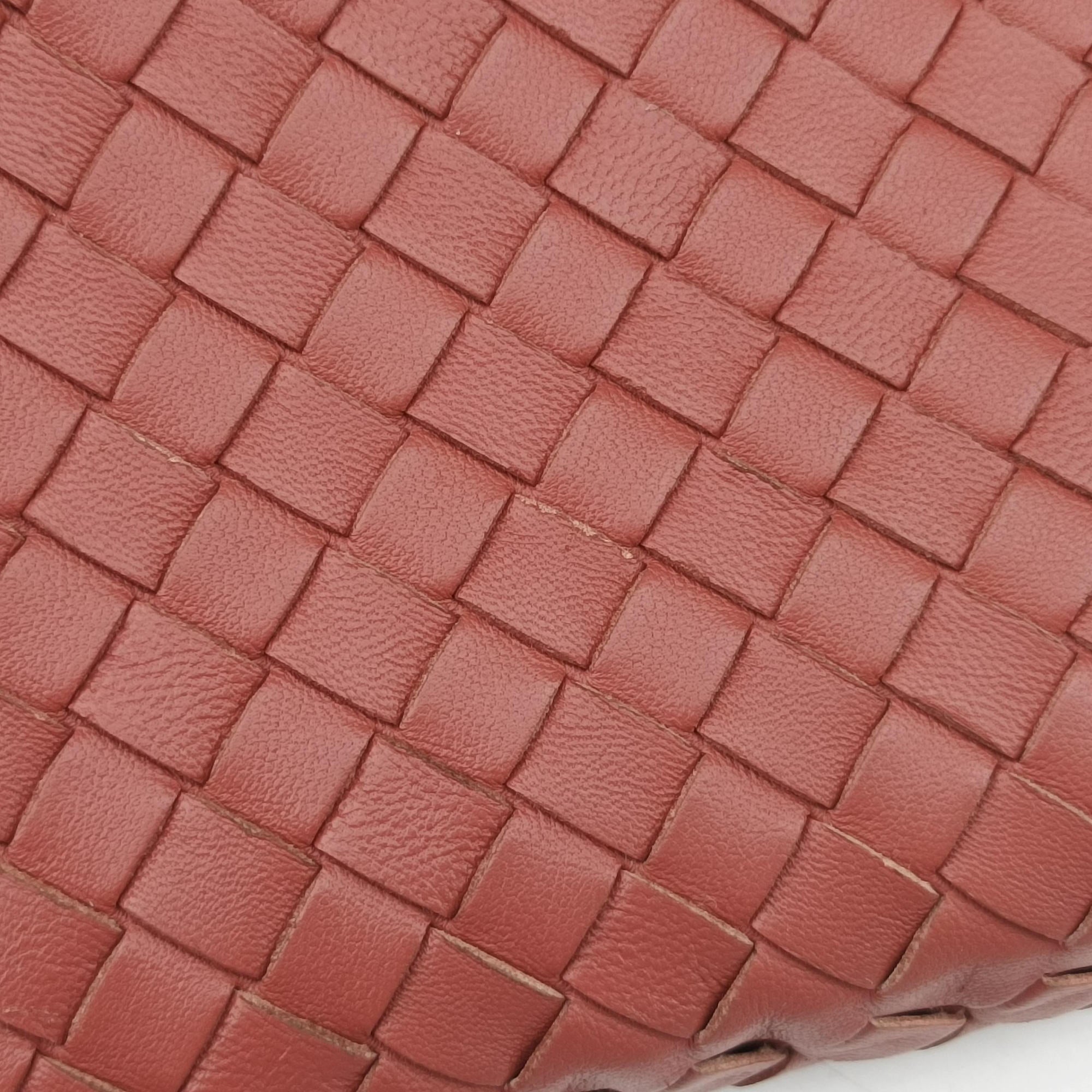 Pre-owned Bottega Veneta Intrecciato Pink lambskin  handbag | stylenewstar