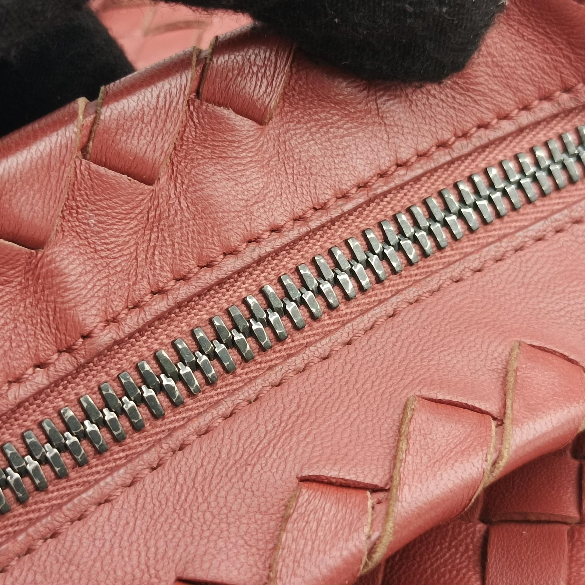 Pre-owned Bottega Veneta Intrecciato Pink lambskin  handbag | stylenewstar