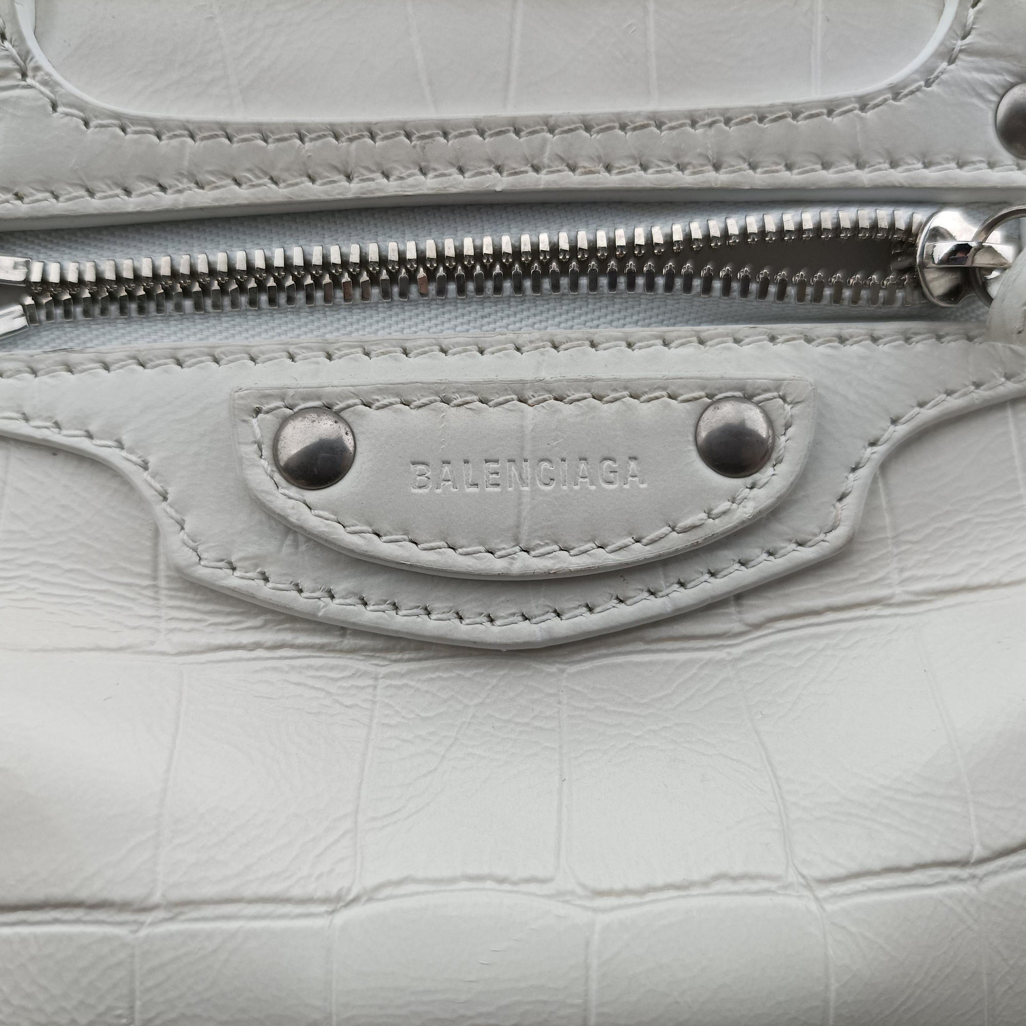Pre-owned Balenciaga Neo Cagole XS White Leather  shoulderbag | stylenewstar