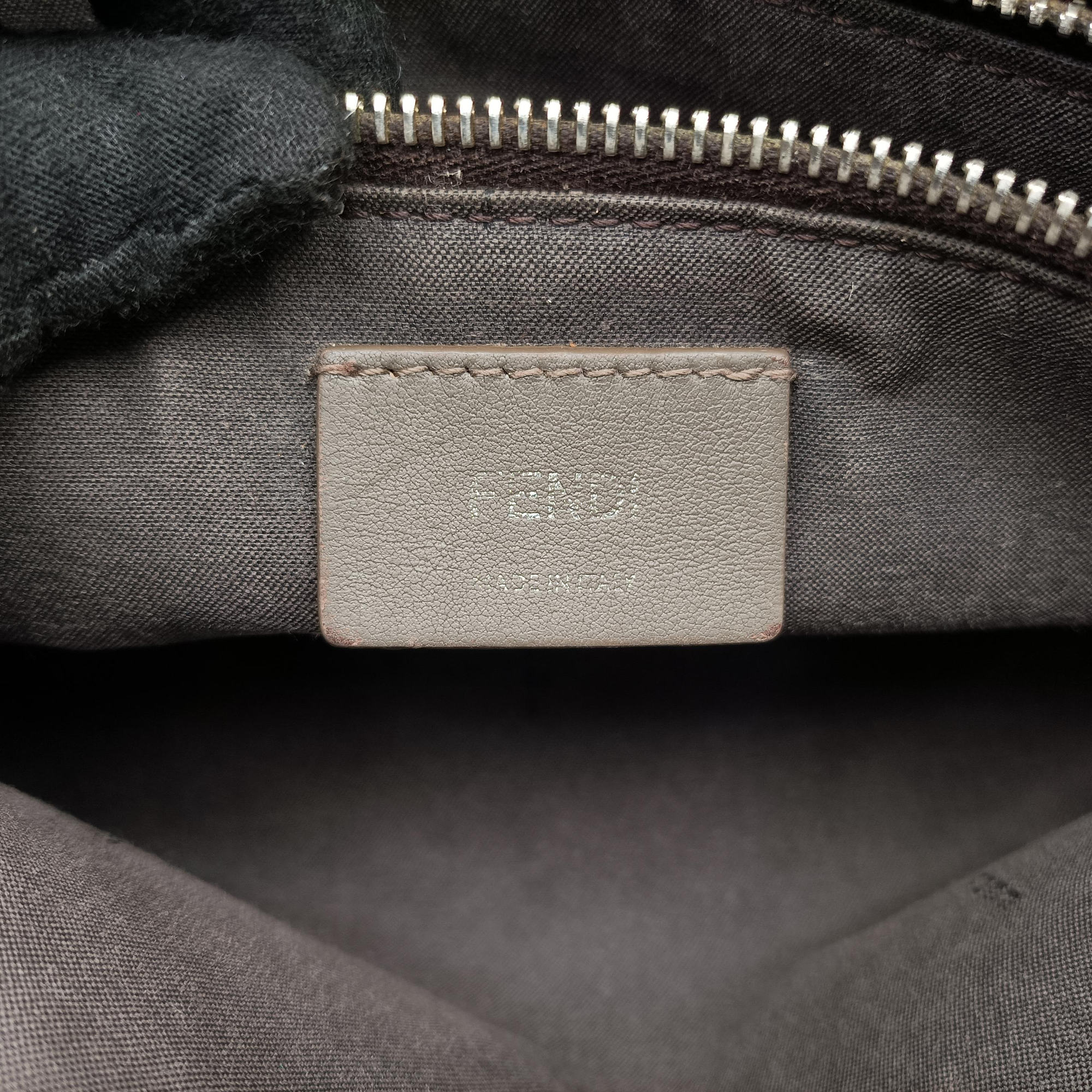 Secondhand Fendi By The Way Gray × Blue × White Leather 8BL124 shoulderbag | stylenewstar