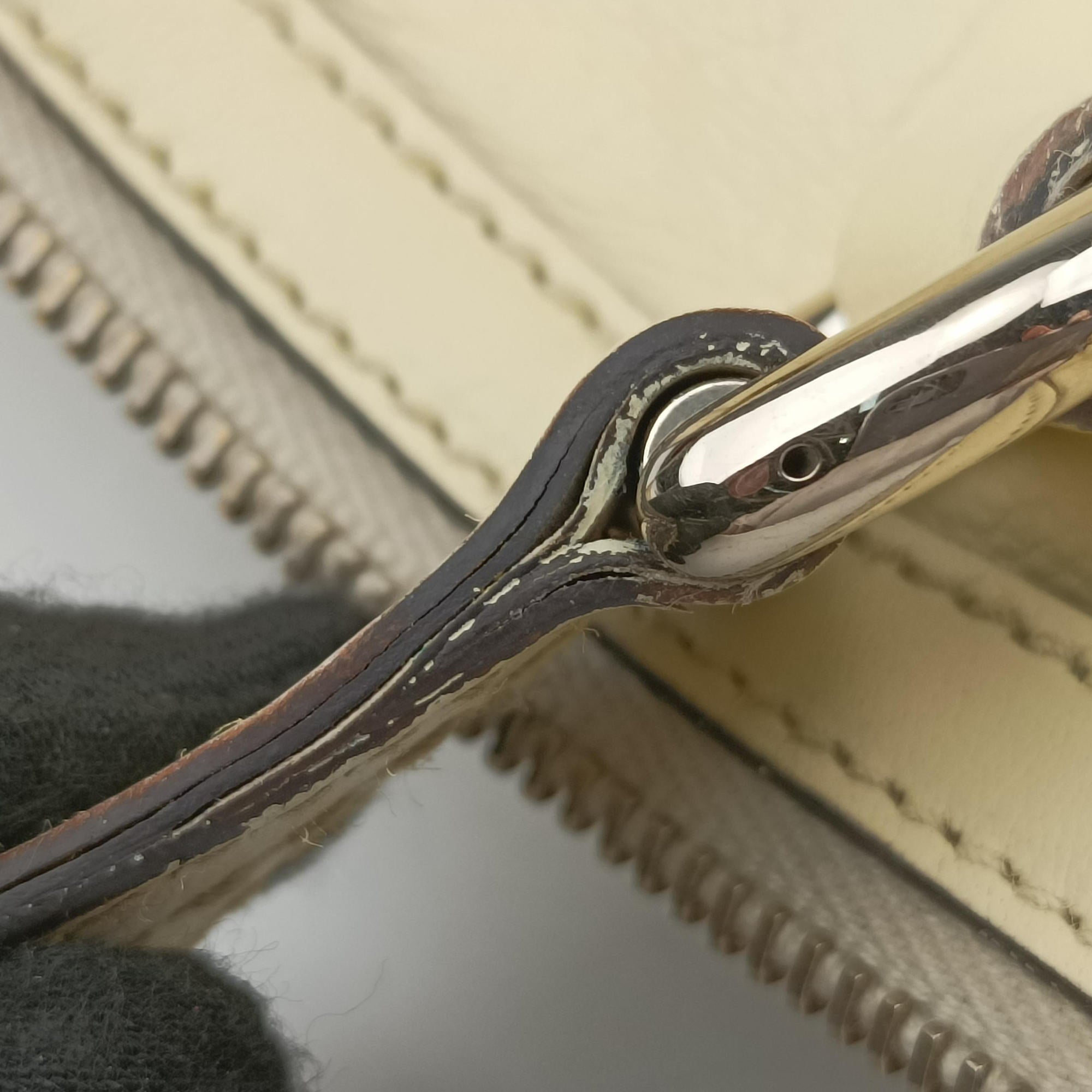 Secondhand Gucci Sherry Line Beige Leather 181485 handbag | stylenewstar