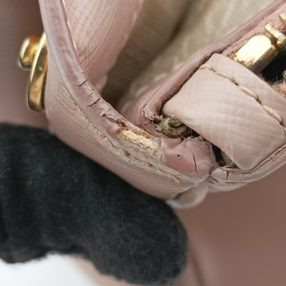 Secondhand Prada Galleria Pink SAFFIANO Leather BN1786 shoulderbag | stylenewstar