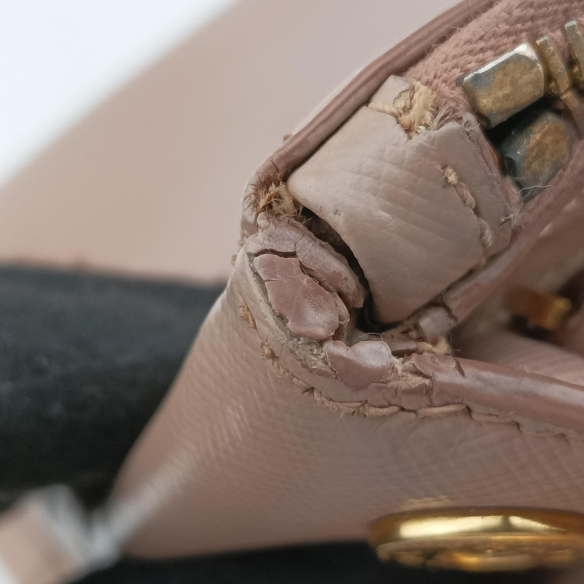 Secondhand Prada Galleria Pink SAFFIANO Leather BN1786 shoulderbag | stylenewstar