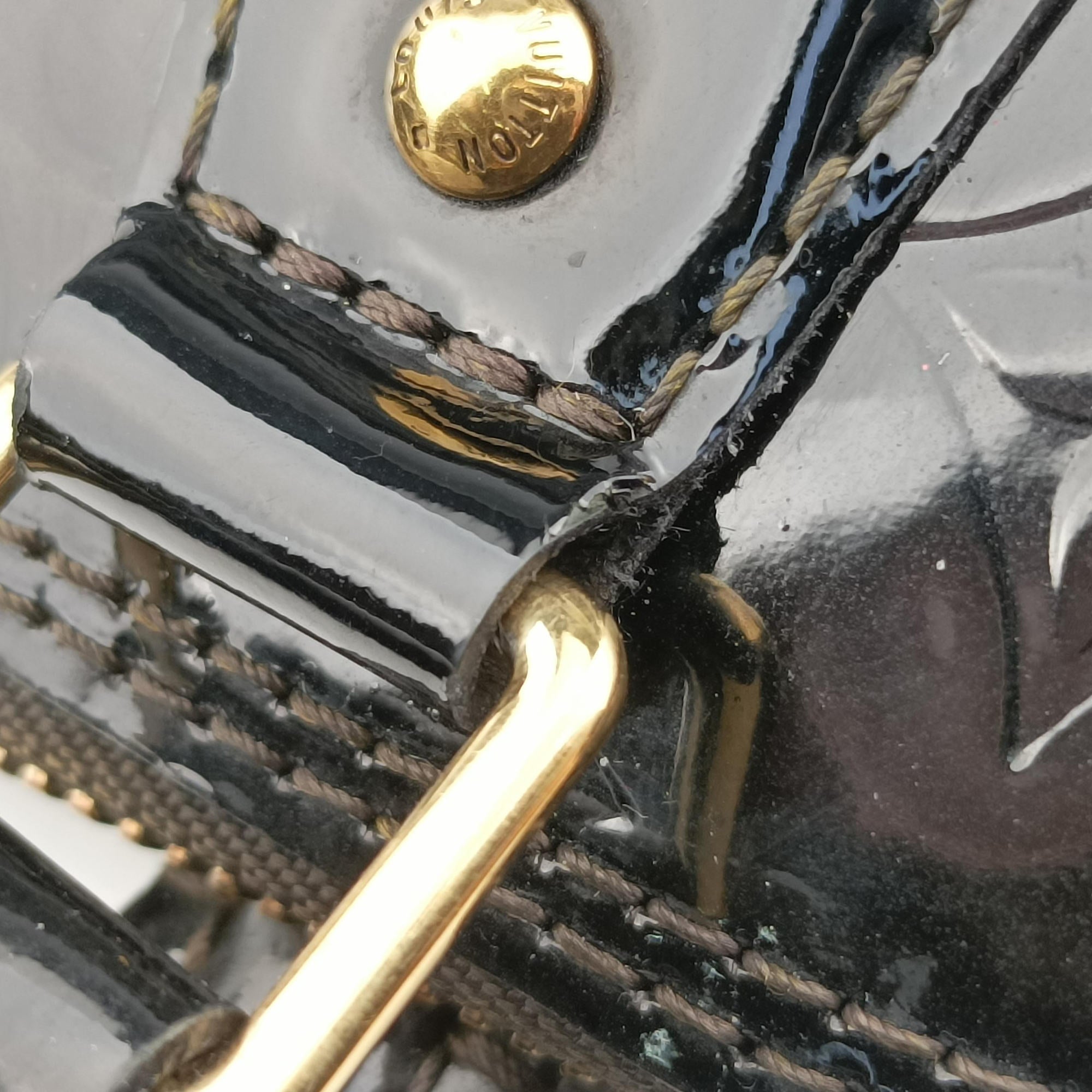 Secondhand Louis Vuitton Alma PM Black Vernis M91611 handbag | stylenewstar