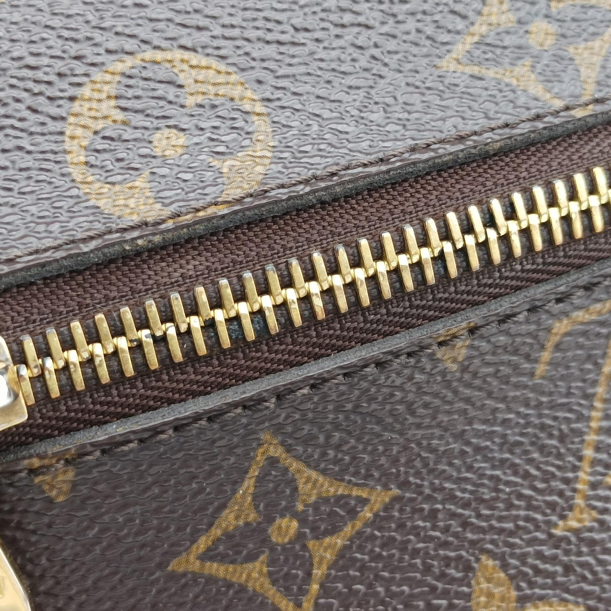 Vintage Louis Vuitton Pochette Metis MM Brown Monogram Canvas M44875 shoulderbag | stylenewstar