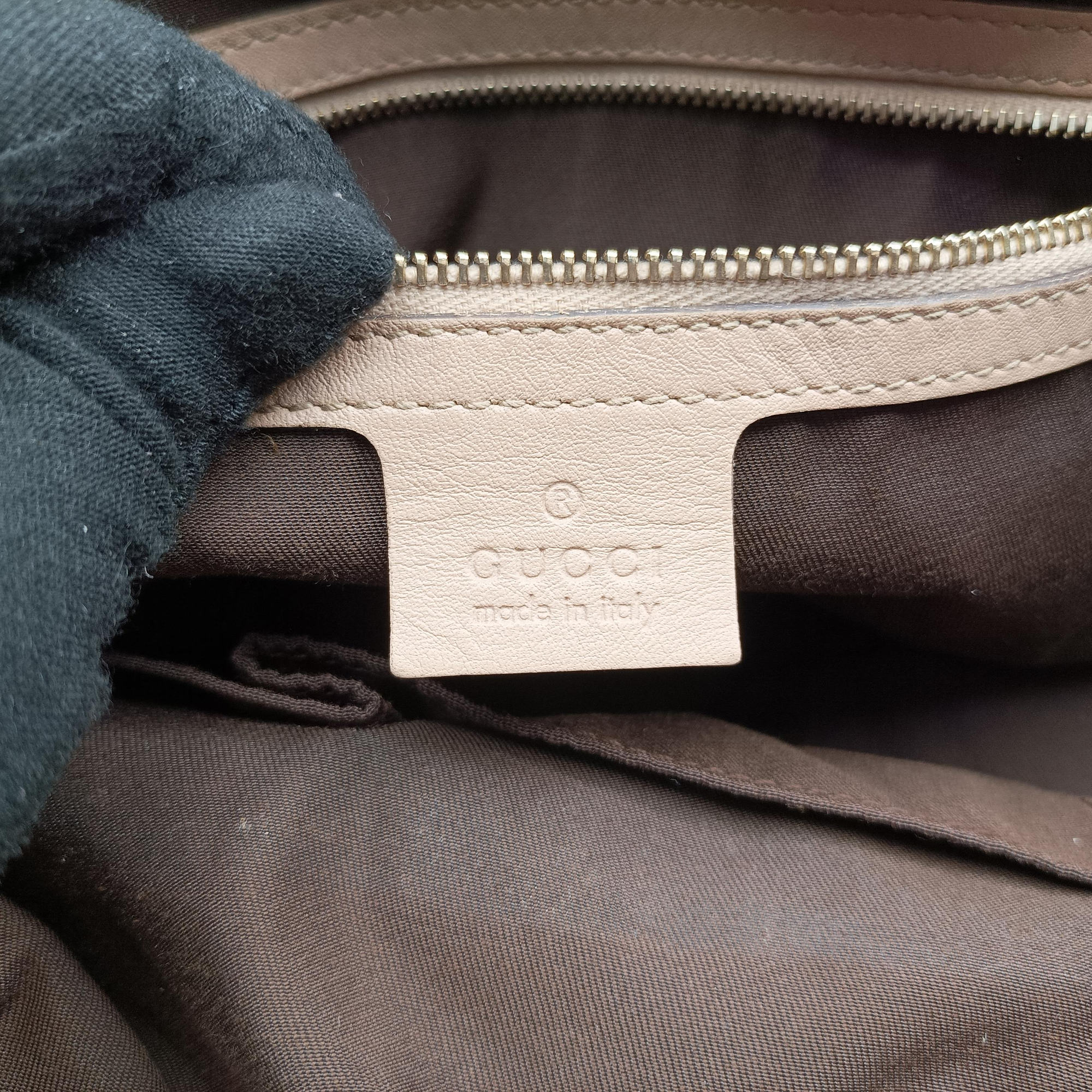 Vintage Gucci Sabrina Boston Beige Leather 189848 handbag | stylenewstar