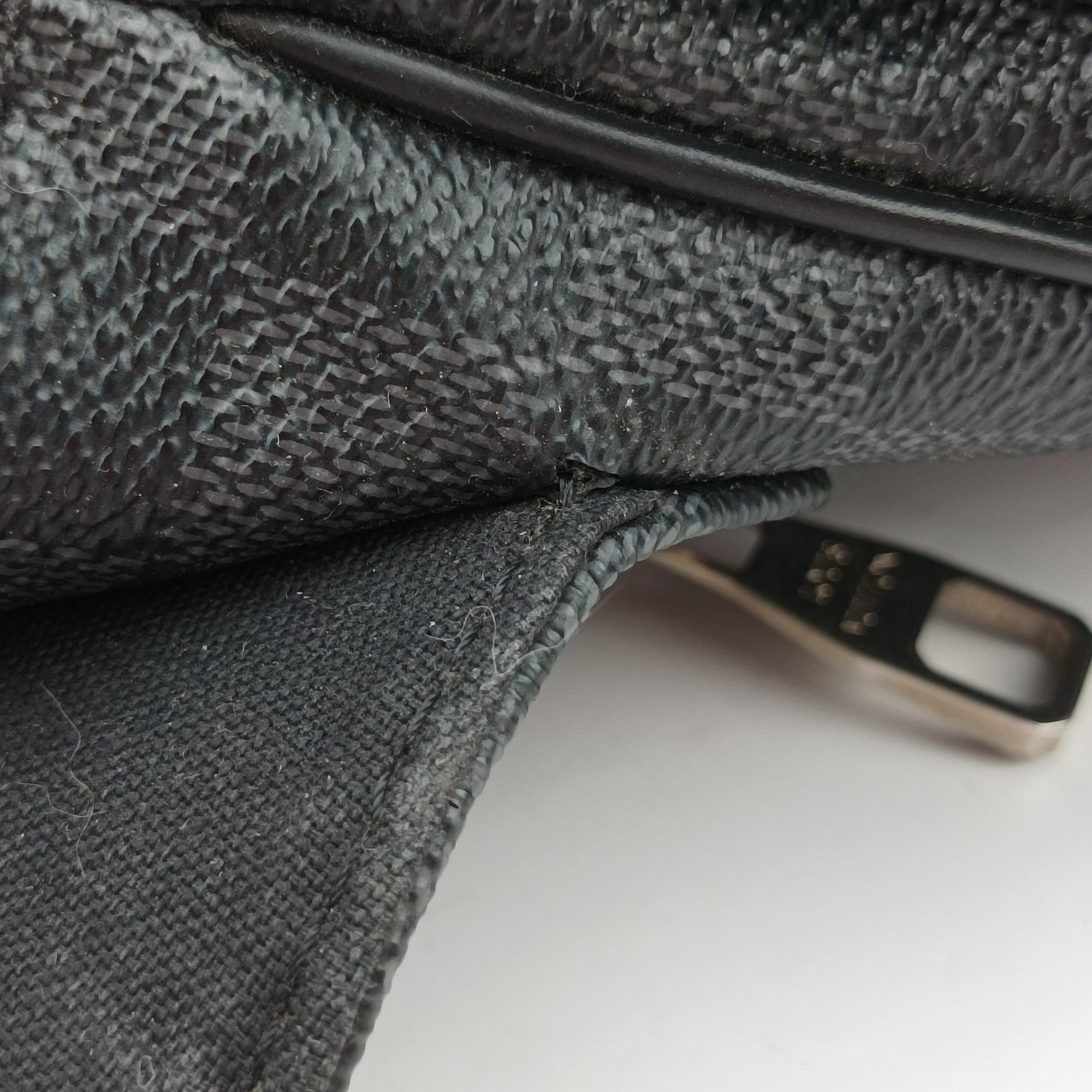 Vintage Louis Vuitton DANIEL MM Noir Damier GRAPHITE N58029 shoulderbag | stylenewstar