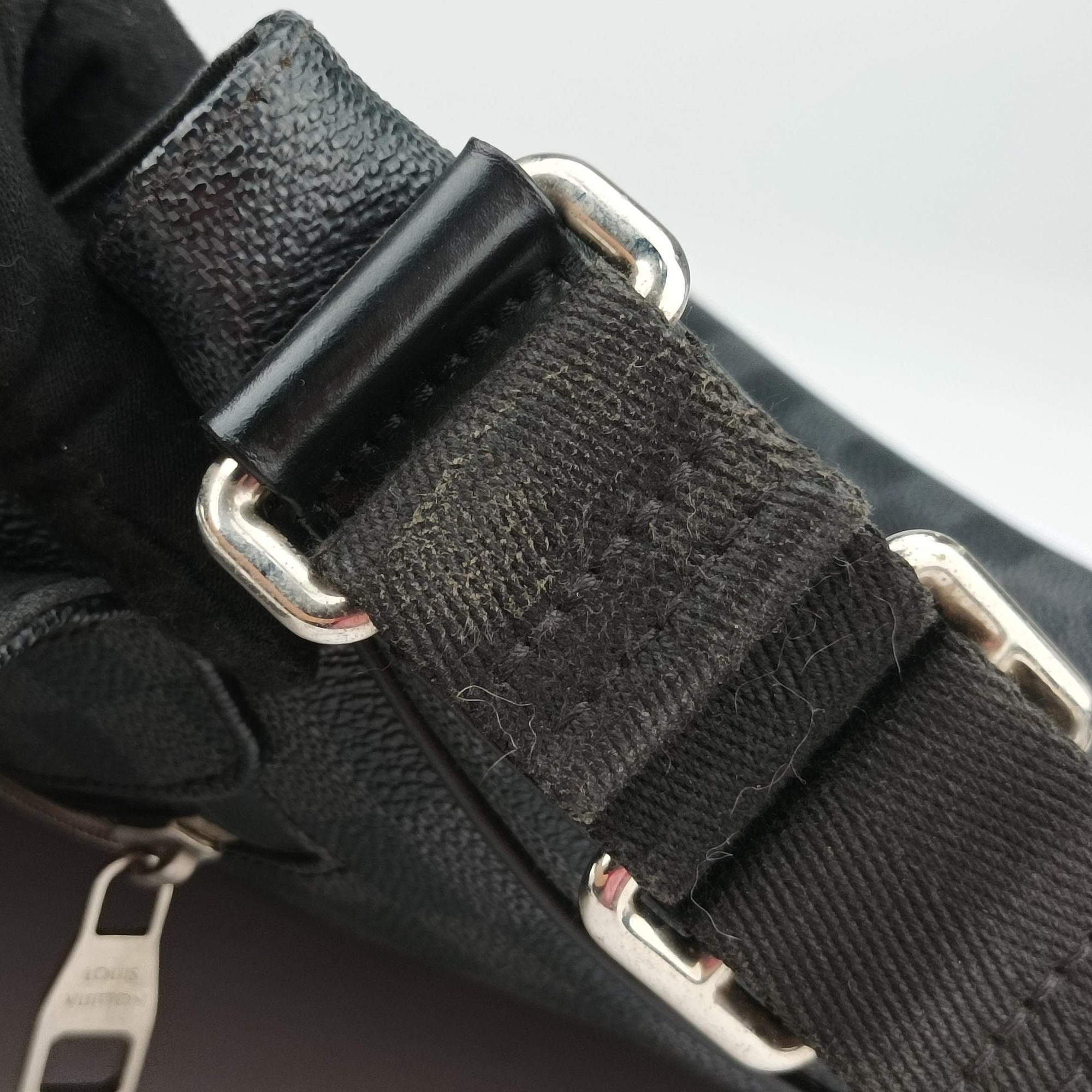Vintage Louis Vuitton DANIEL MM Noir Damier GRAPHITE N58029 shoulderbag | stylenewstar