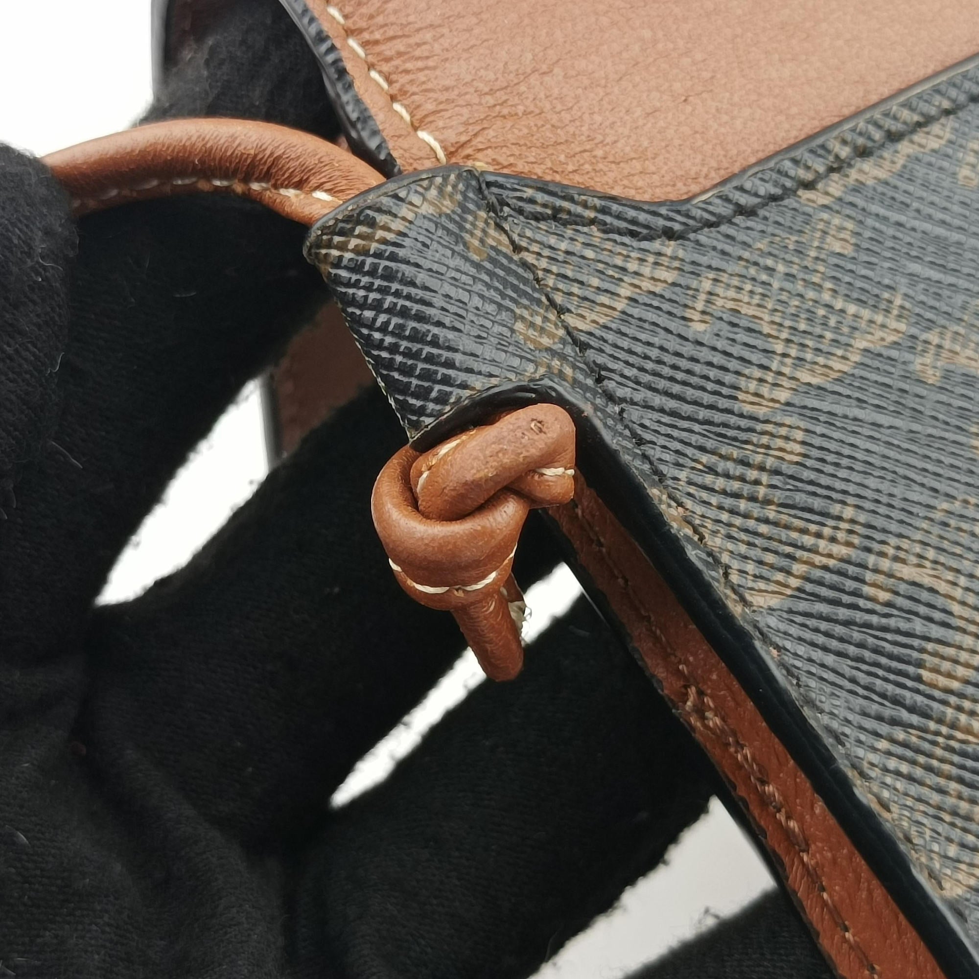Pre-owned Celine Triomphe Phone Pouch Brown PVC coated canvas×Leather  shoulderbag | stylenewstar