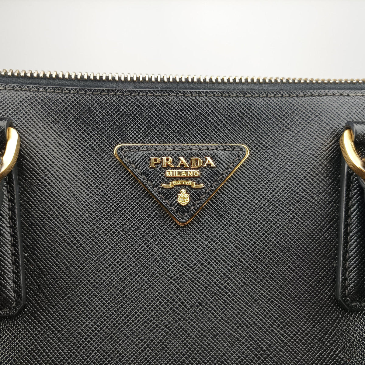 Pre-owned Prada Galleria Black SAFFIANO Leather BN2274 handbag | stylenewstar