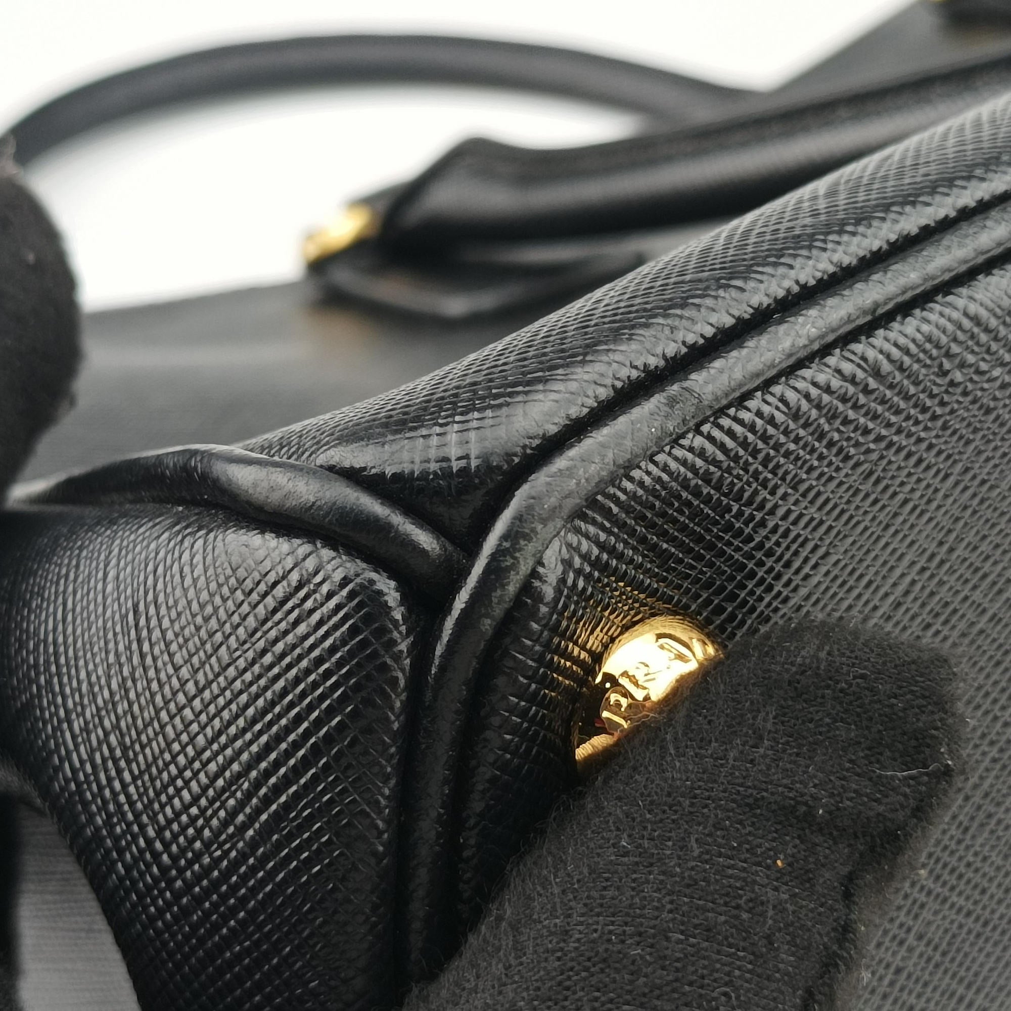 Pre-owned Prada Galleria Black SAFFIANO Leather BN2274 handbag | stylenewstar