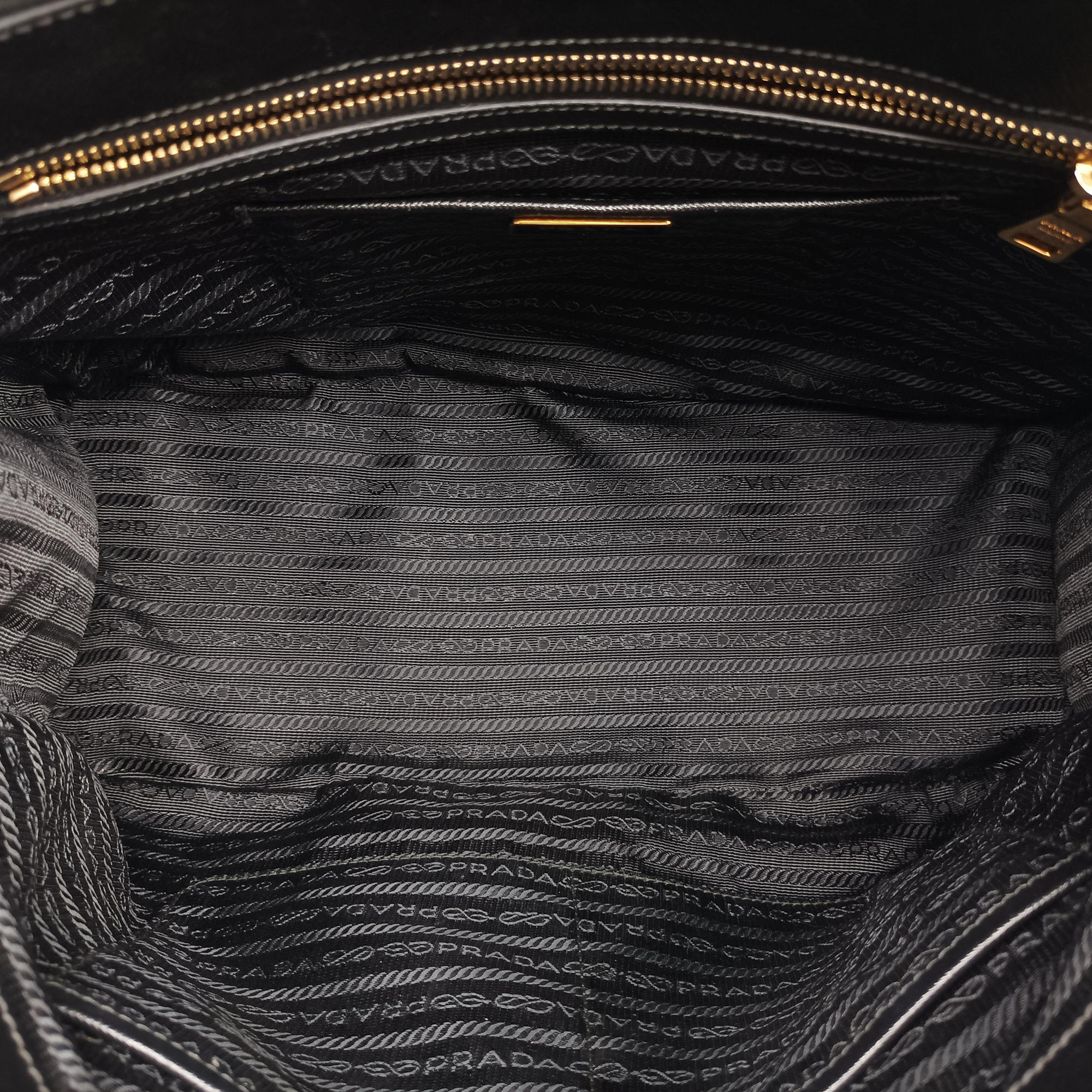 Pre-owned Prada Galleria Black SAFFIANO Leather BN2274 handbag | stylenewstar