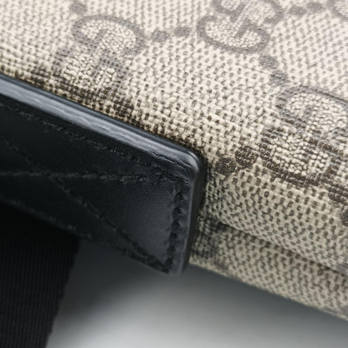 Pre-owned Gucci Web GG Supreme Messenger Beige×Multicolour PVC coated canvas 471454 shoulderbag | stylenewstar