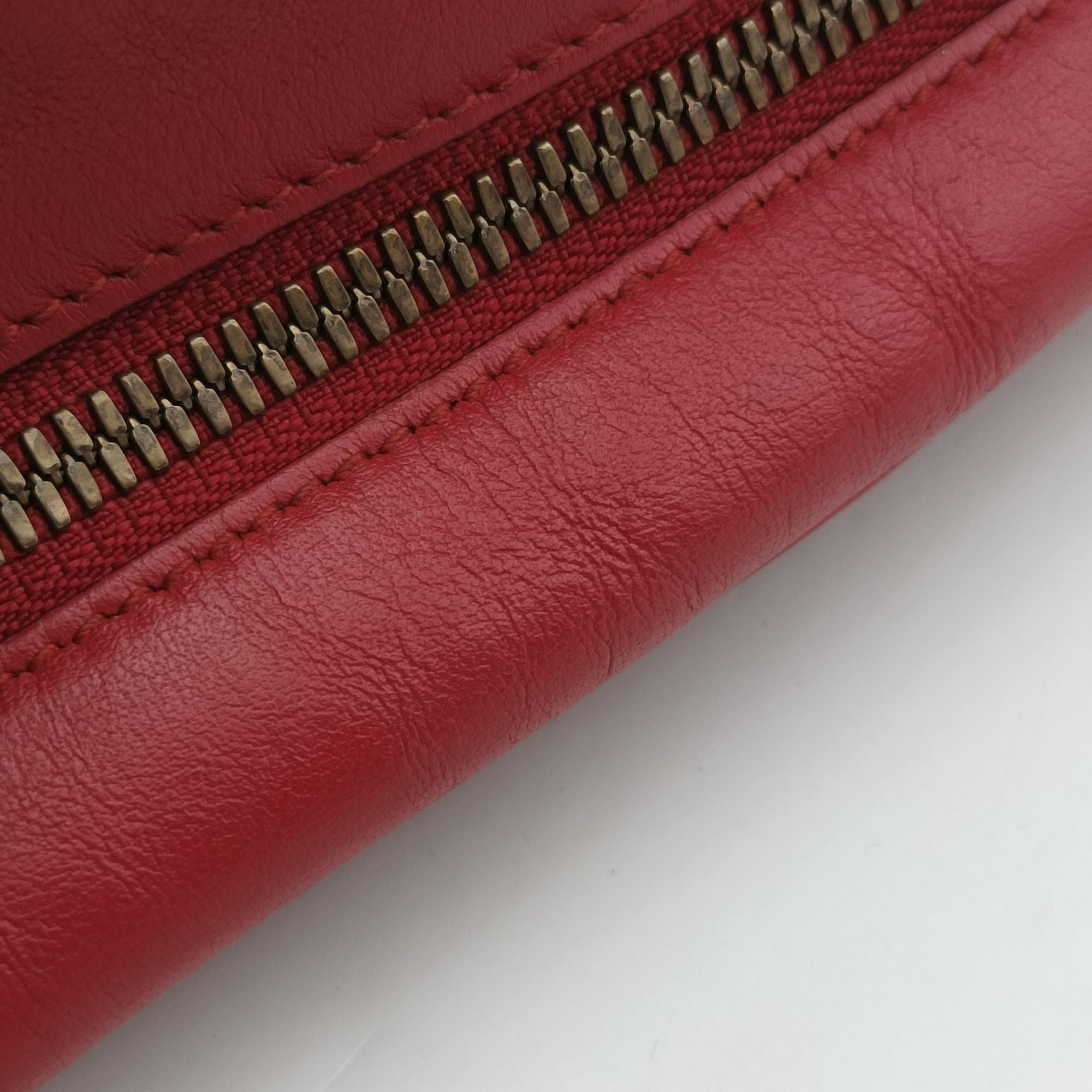 Pre-owned Gucci GG Marmont Red Leather 447632 shoulderbag | stylenewstar