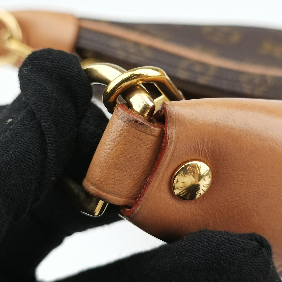 Pre-owned Louis Vuitton loop Brown PVC coated canvas M81098 shoulderbag | stylenewstar