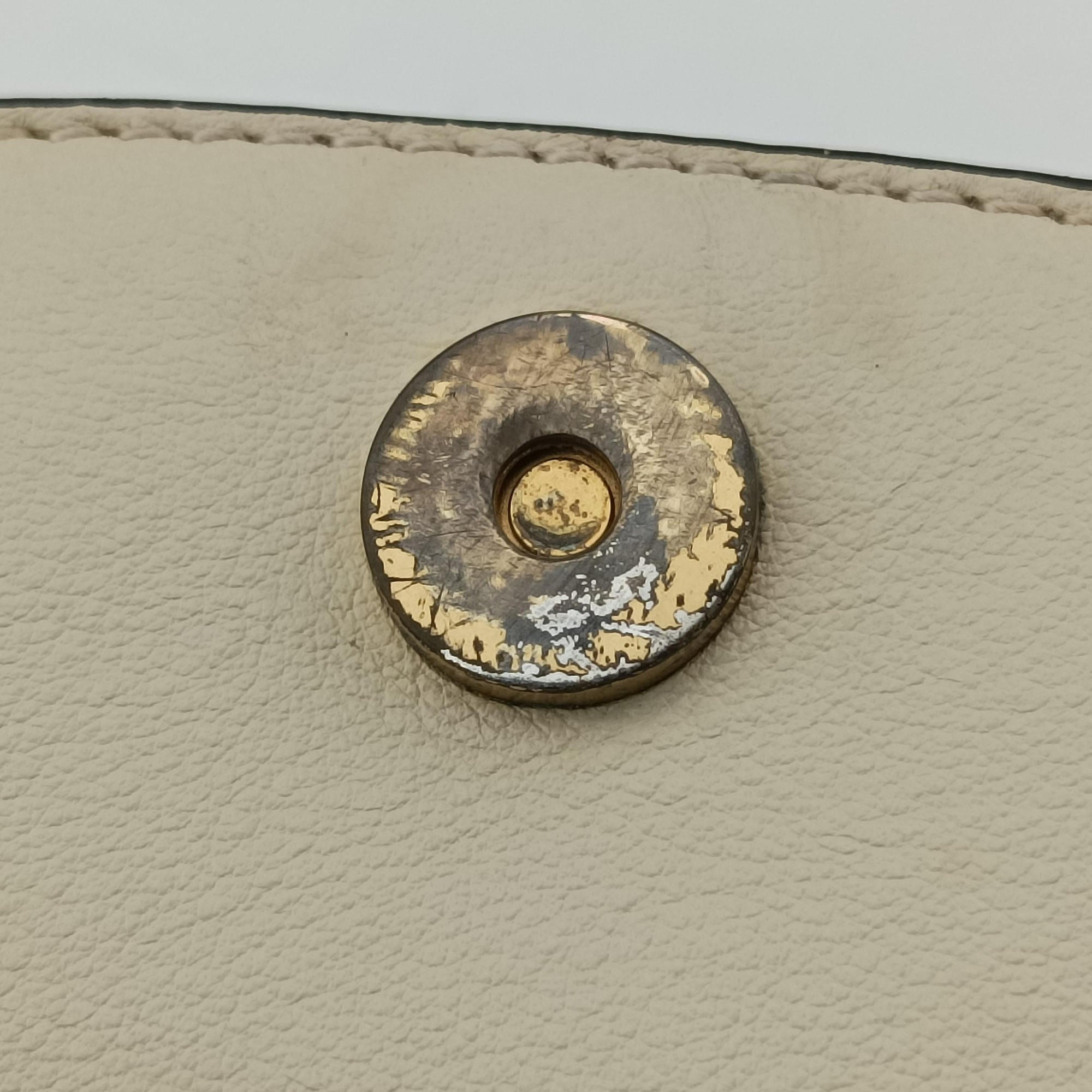 Pre-owned Chloe Bracelet Nile White Leather  shoulderbag | stylenewstar