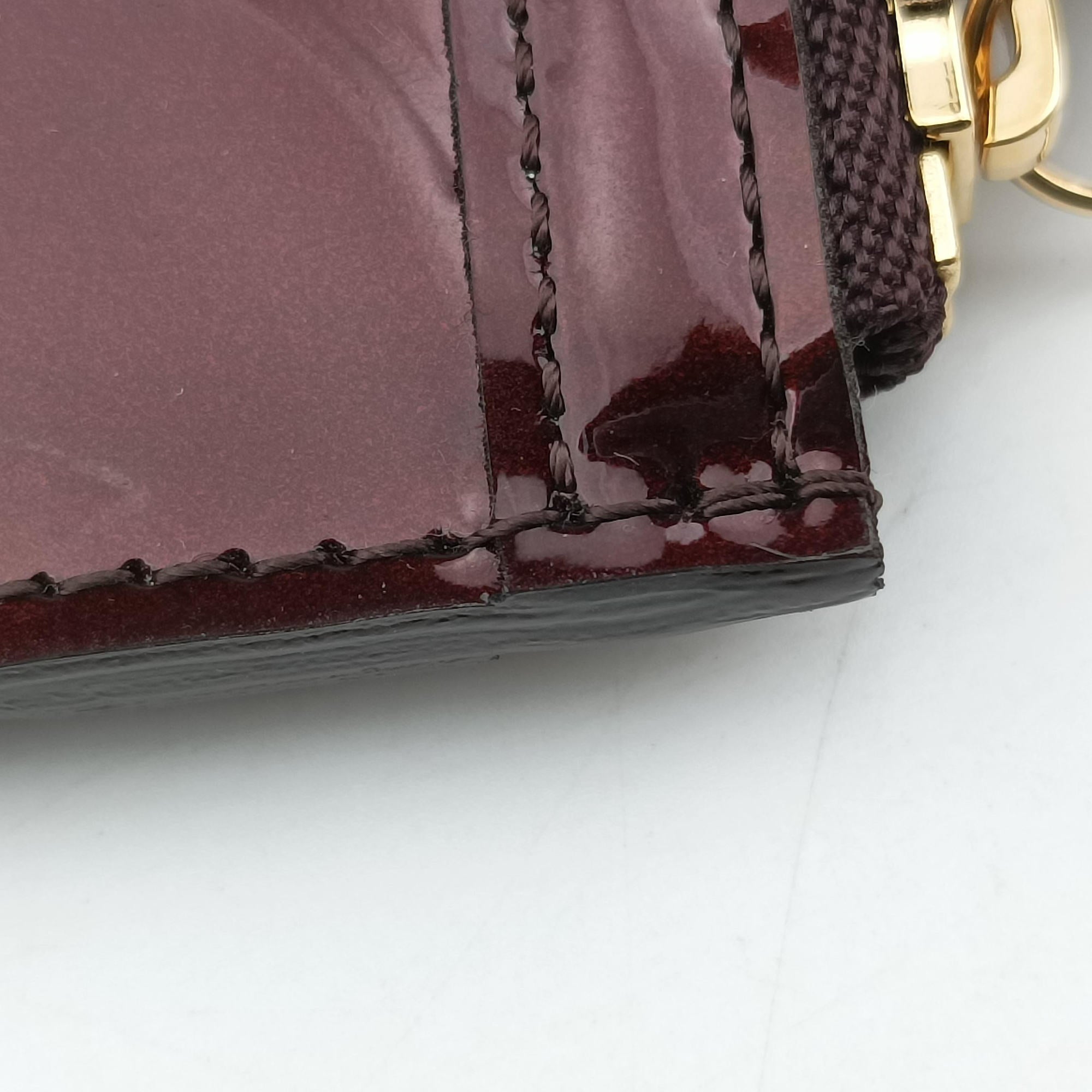 Pre-owned Louis Vuitton Pochette Cles Amarante Vernis M93557 coinpurse | stylenewstar