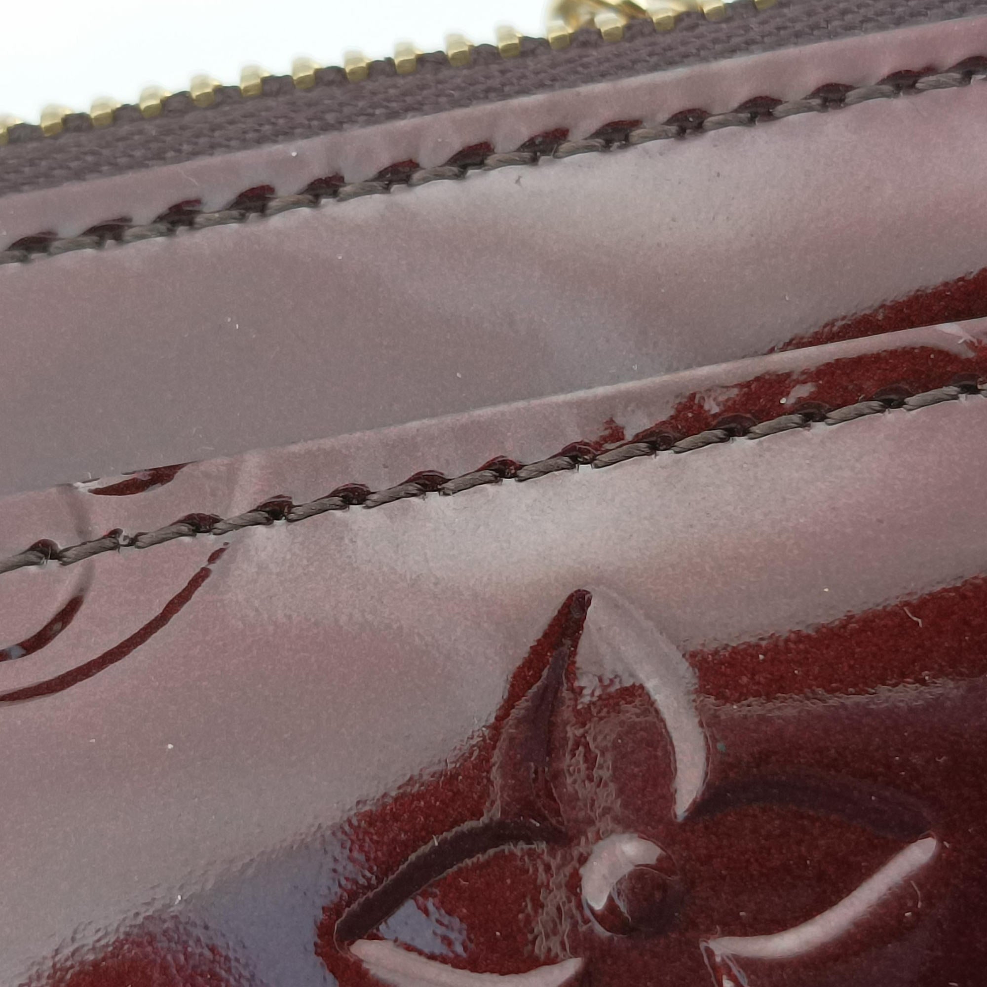 Pre-owned Louis Vuitton Pochette Cles Amarante Vernis M93557 coinpurse | stylenewstar