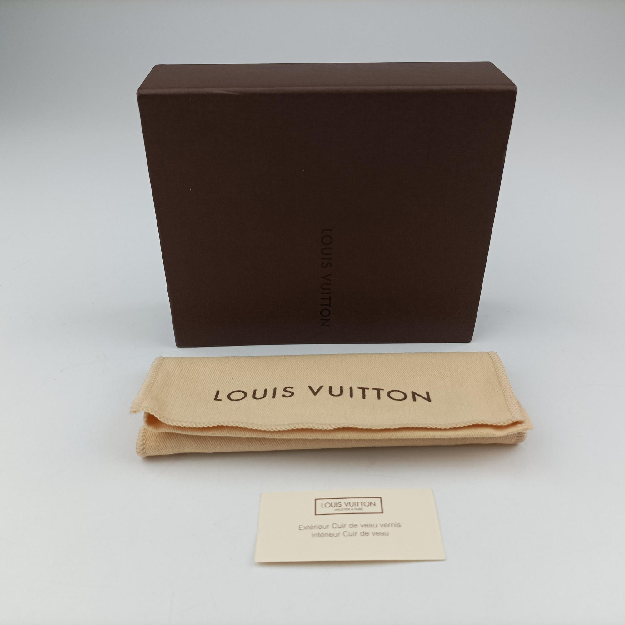 Pre-owned Louis Vuitton Pochette Cles Amarante Vernis M93557 coinpurse | stylenewstar