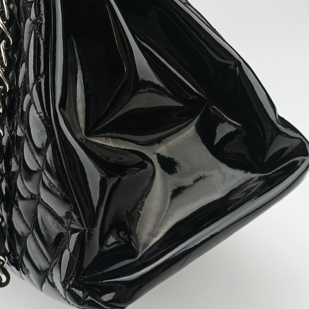 Pre-owned Chanel Mademoiselle Bowling Black Patent leather A50558 shoulderbag | stylenewstar