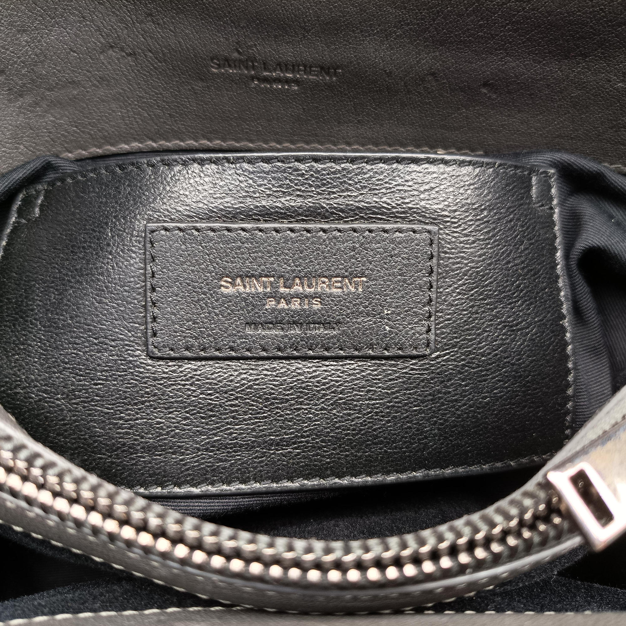 Pre-owned Yves Saint Laurent COLLEGE Grey Leather 487213 shoulderbag | stylenewstar