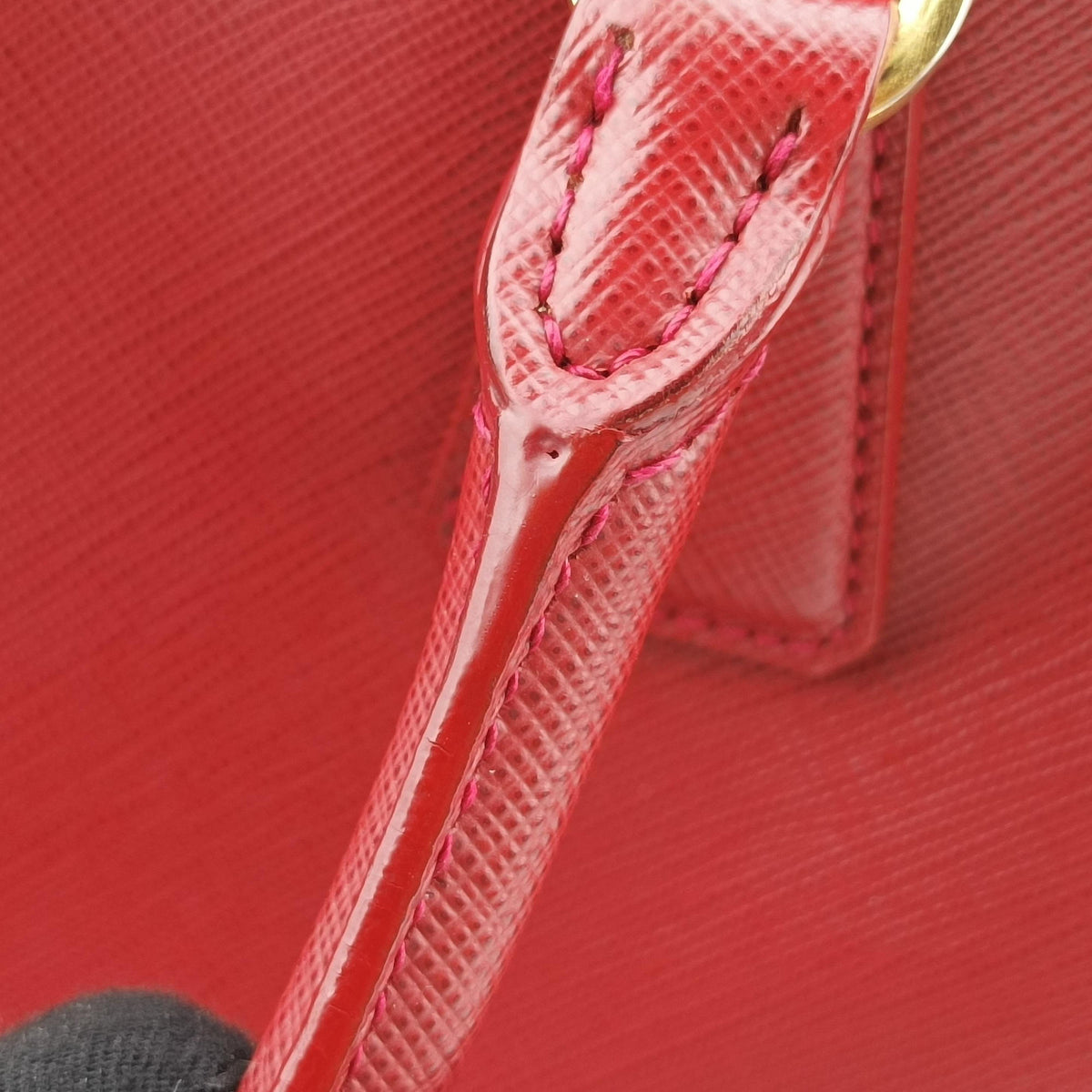 Secondhand Prada Galleria Red SAFFIANO Leather BN1844 shoulderbag | stylenewstar