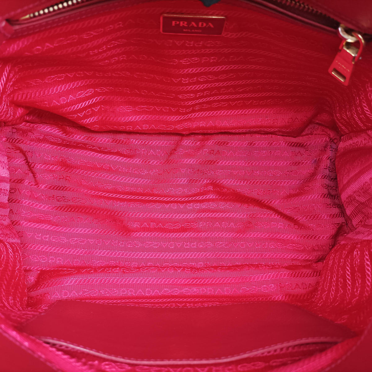 Secondhand Prada Galleria Red SAFFIANO Leather BN1844 shoulderbag | stylenewstar