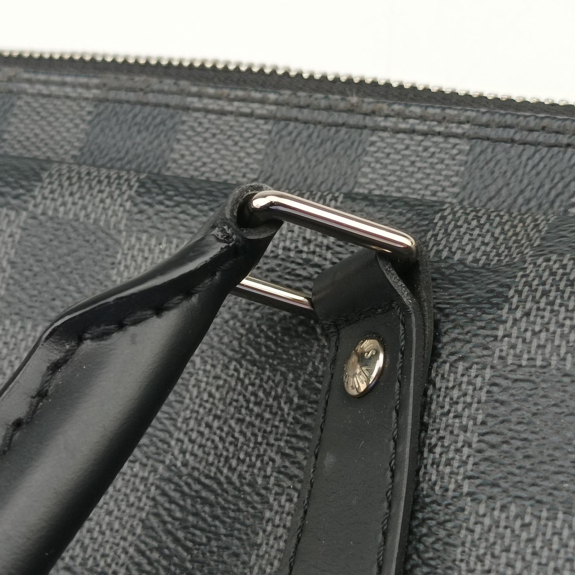 Pre-owned Louis Vuitton Porte Documents Voyage PM Noir Damier Graphite N41478 handbag | stylenewstar