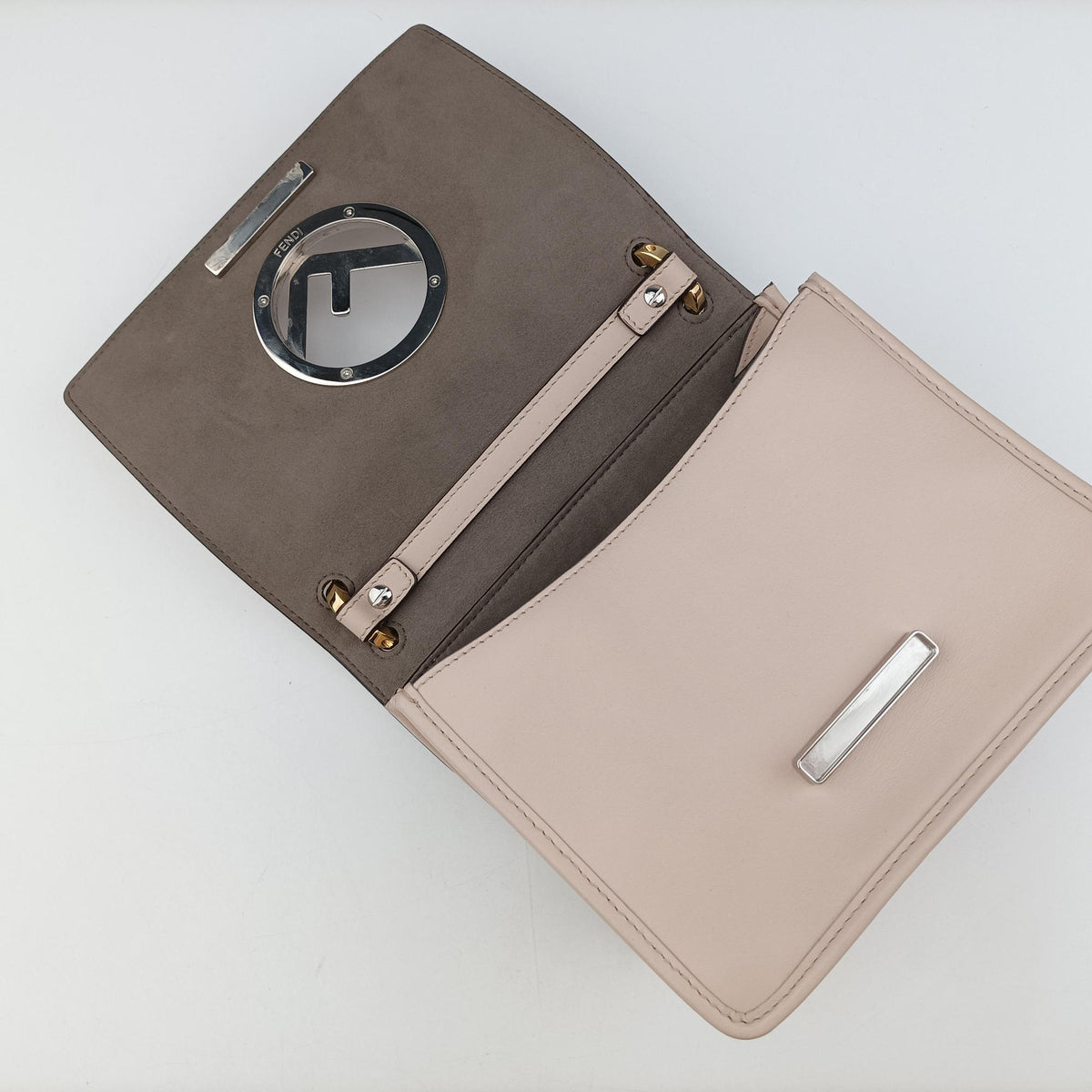 Pre-owned Fendi KAN I F Pink Leather 8BT286 shoulderbag | stylenewstar