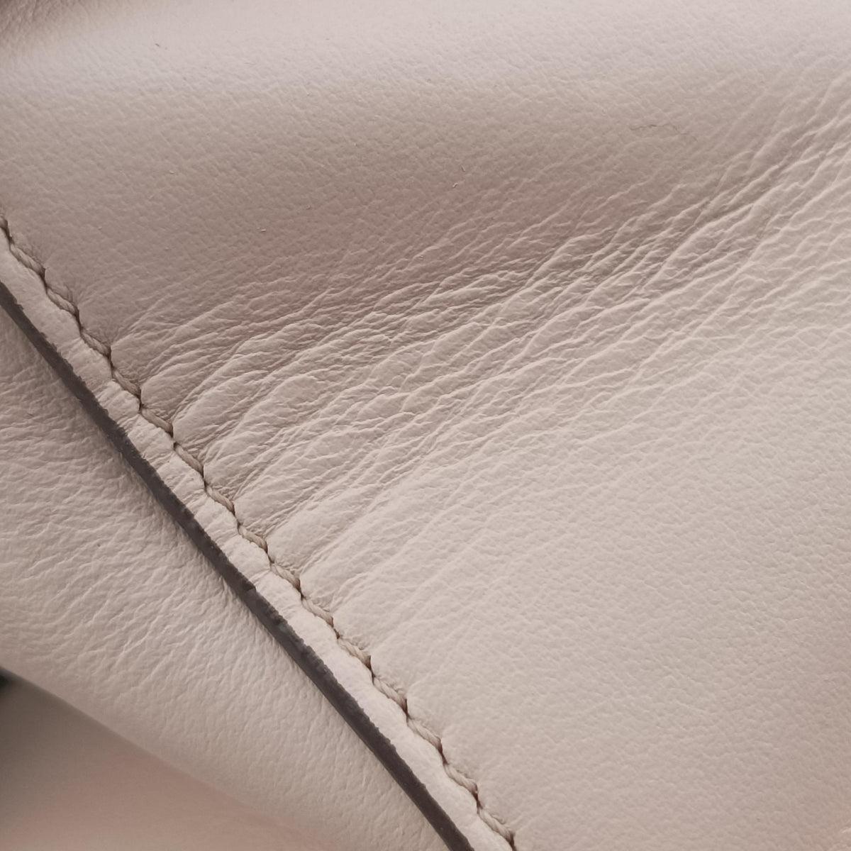 Pre-owned Fendi KAN I F Pink Leather 8BT286 shoulderbag | stylenewstar