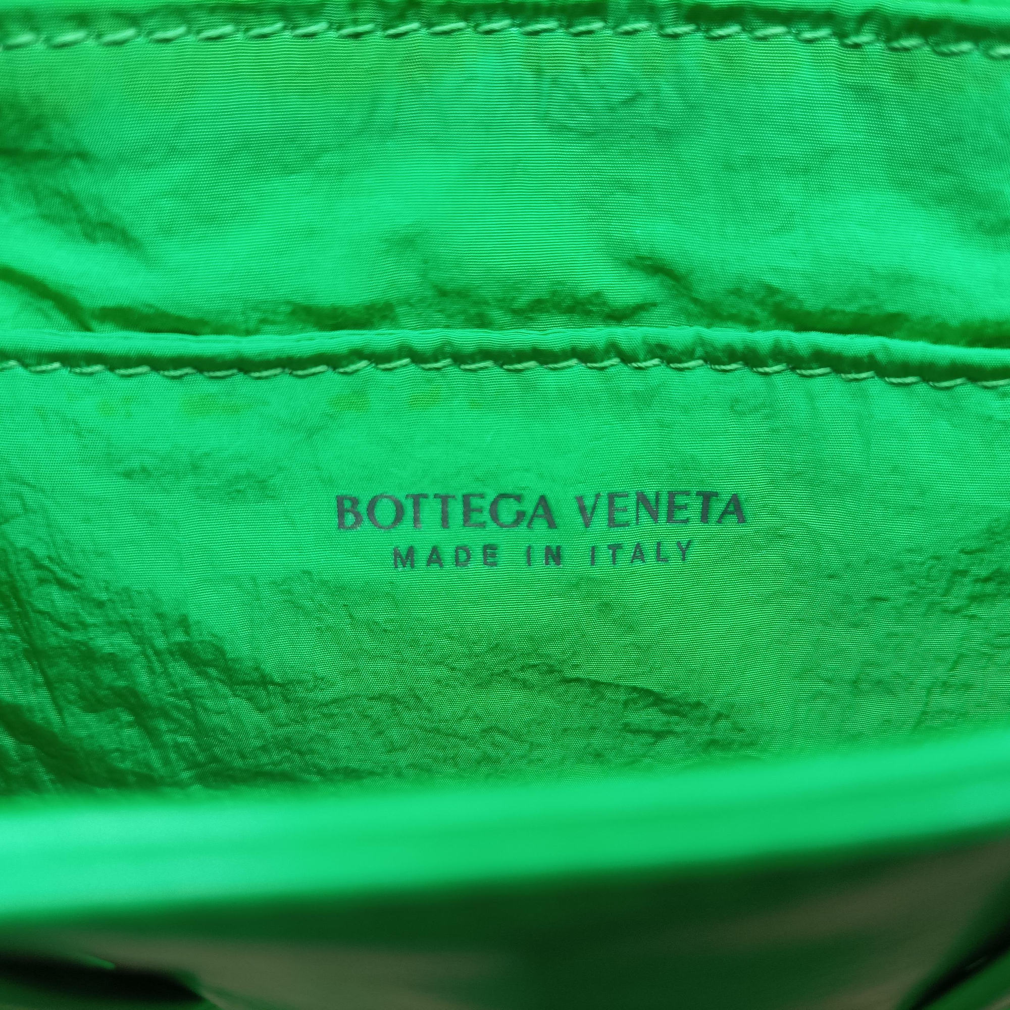 Pre-owned Bottega Veneta candy cassette Green lambskin  shoulderbag | stylenewstar