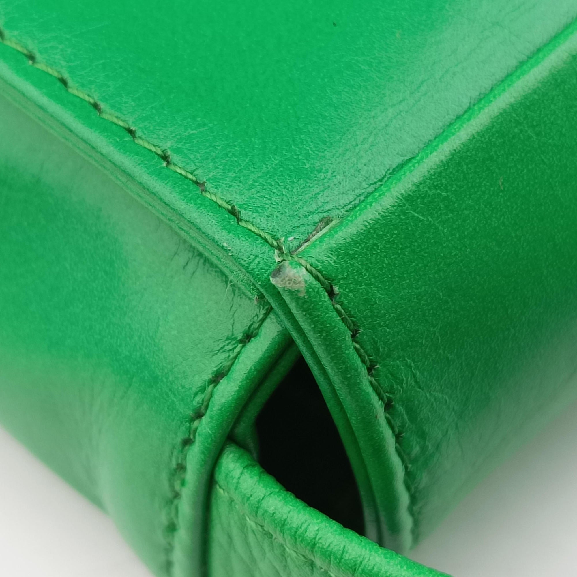 Pre-owned Bottega Veneta candy cassette Green lambskin  shoulderbag | stylenewstar