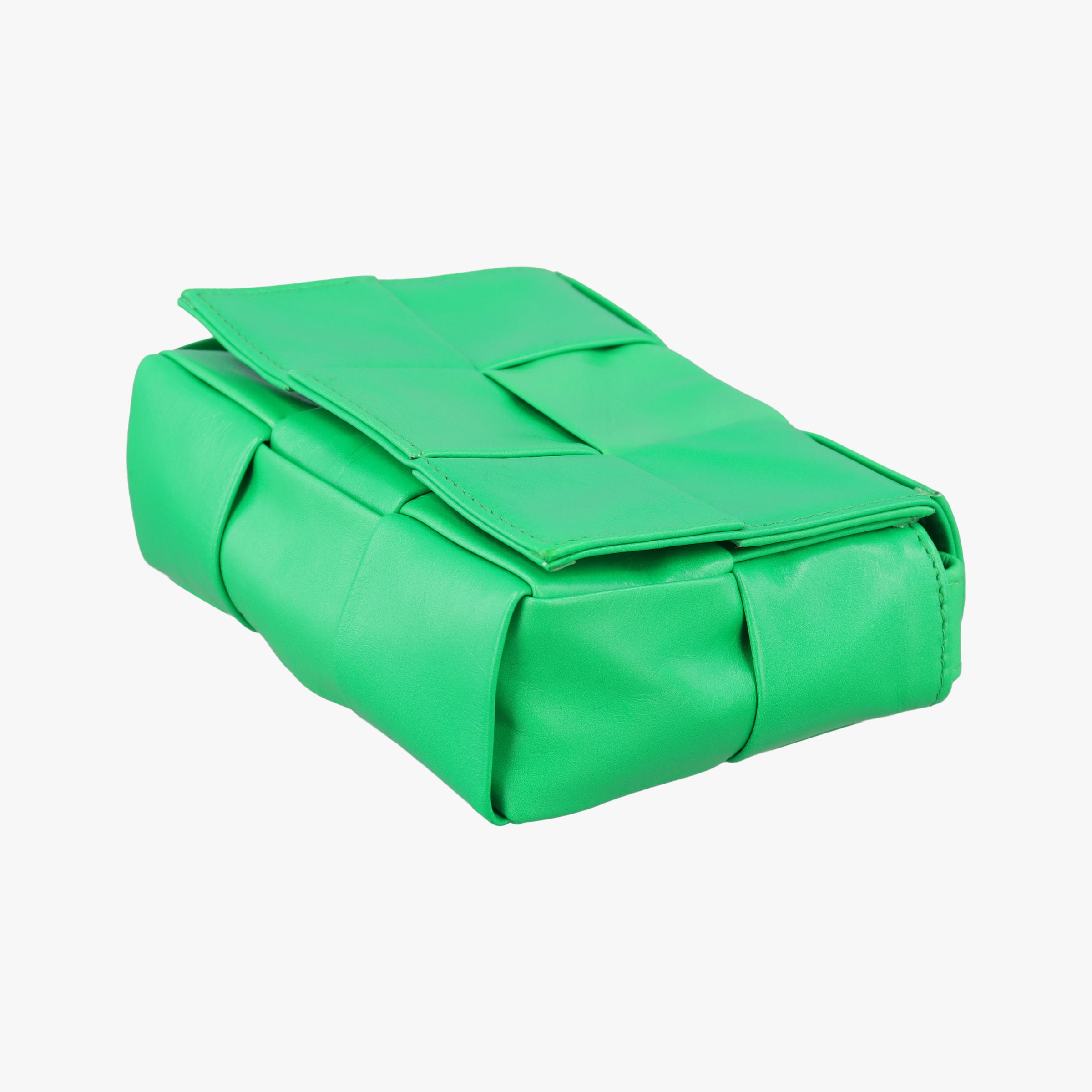 Pre-owned Bottega Veneta candy cassette Green lambskin  shoulderbag | stylenewstar