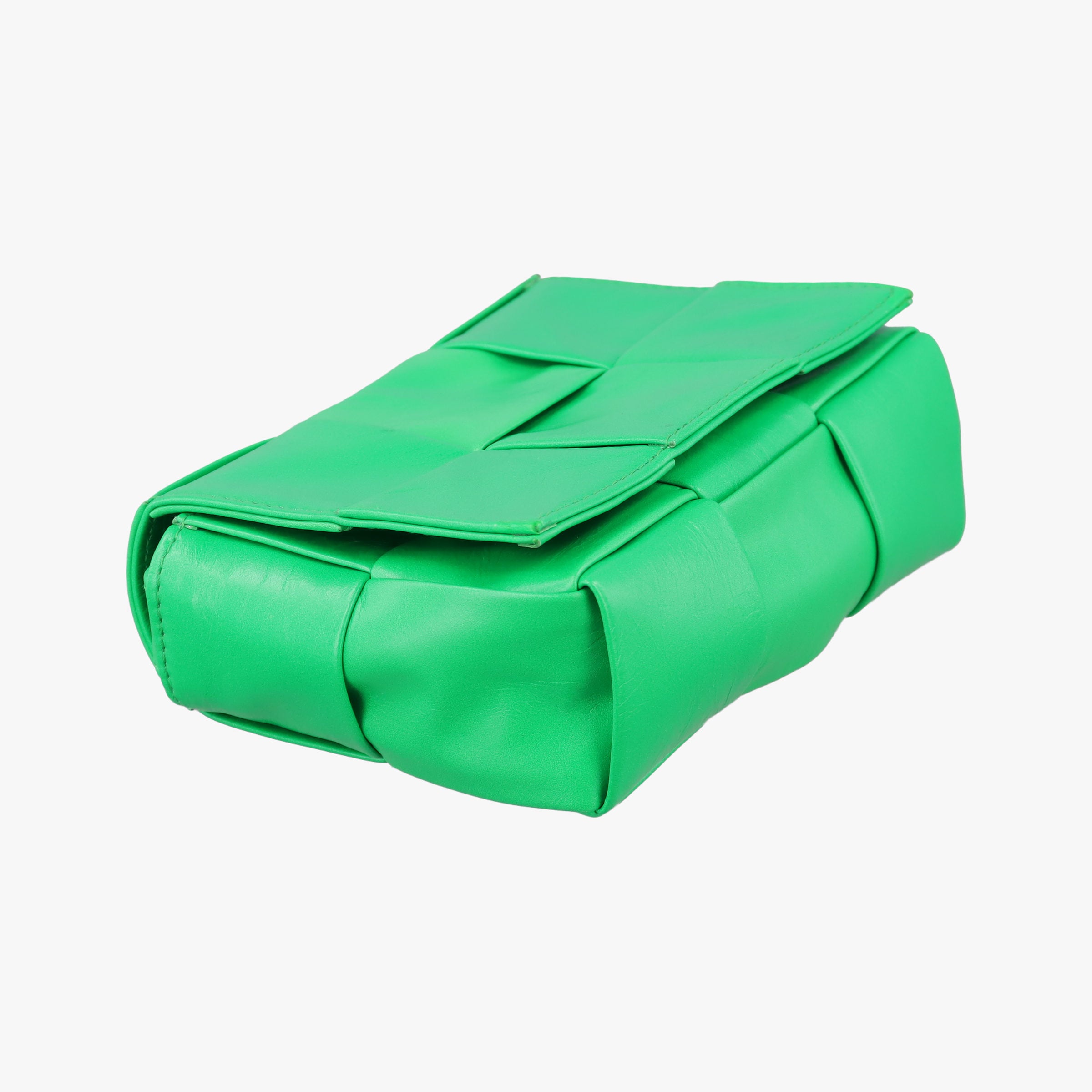 Pre-owned Bottega Veneta candy cassette Green lambskin  shoulderbag | stylenewstar