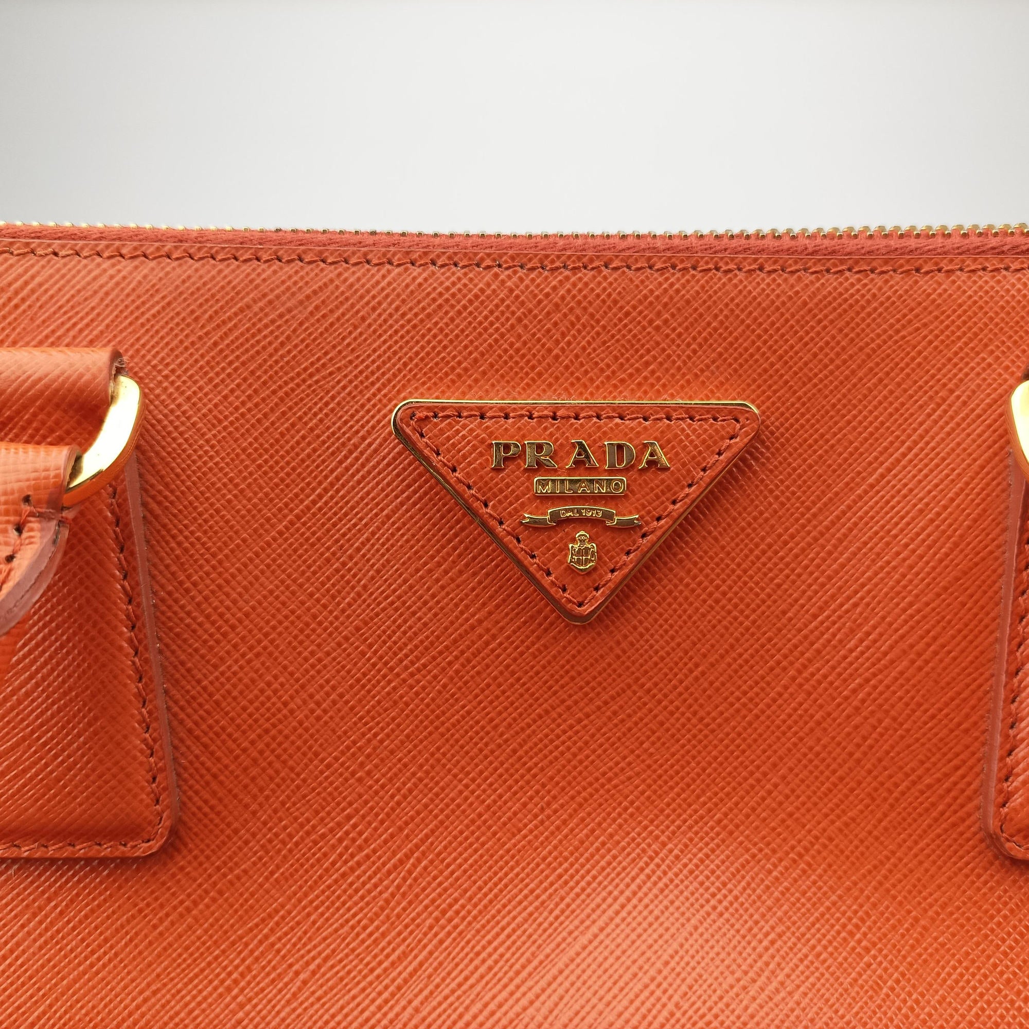 Pre-owned Prada Galleria Orange×red SAFFIANO Leather BN1844 shoulderbag | stylenewstar