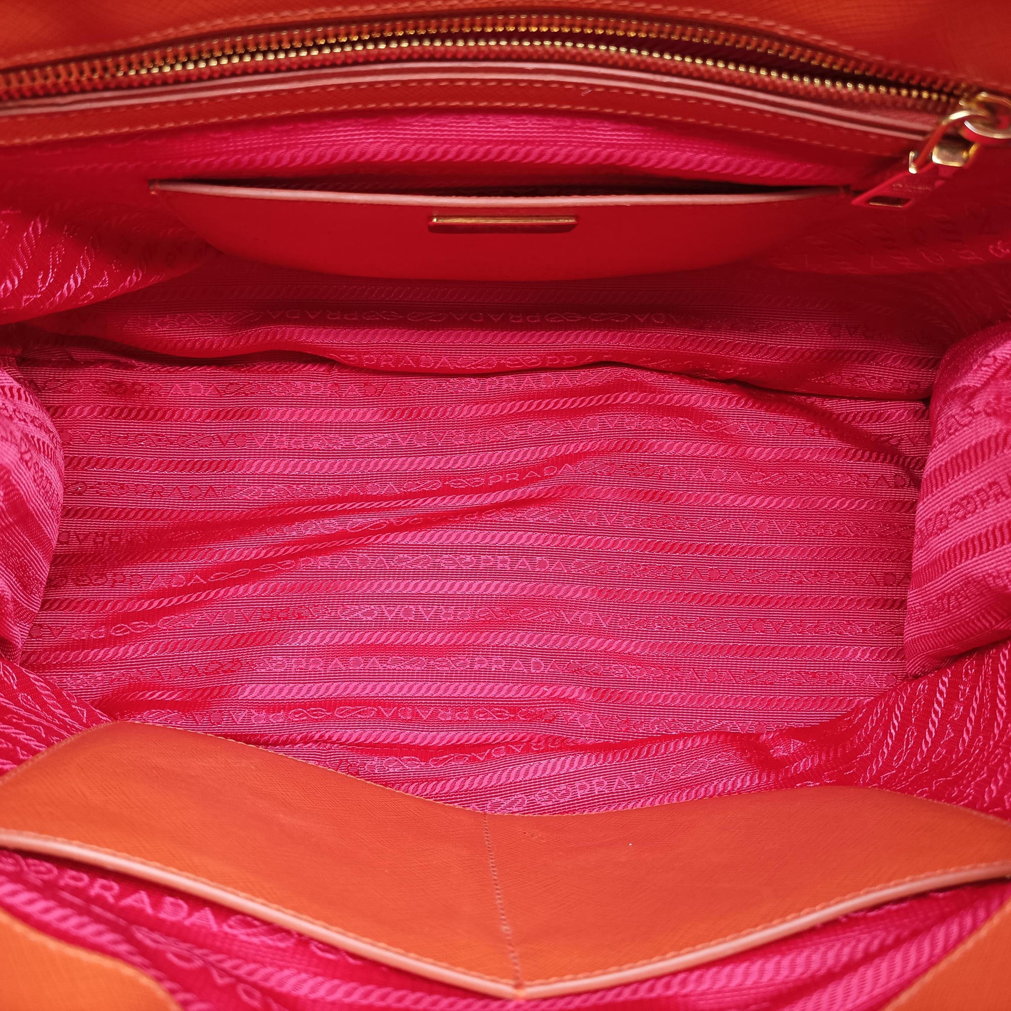 Pre-owned Prada Galleria Orange×red SAFFIANO Leather BN1844 shoulderbag | stylenewstar