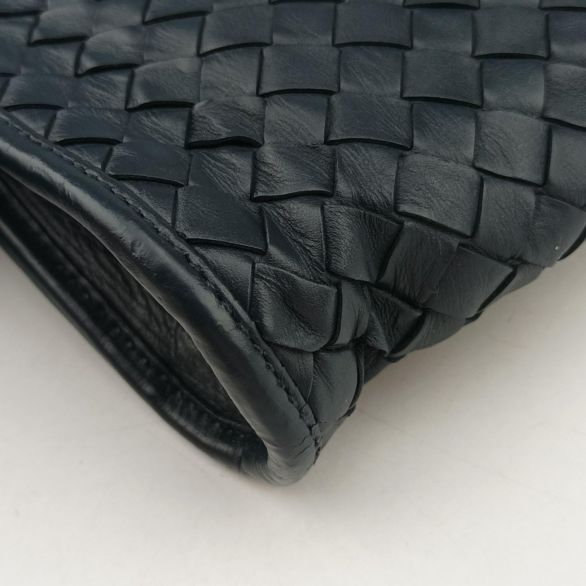 Vintage Bottega Veneta Intrecciato Navy lambskin  handbag | stylenewstar