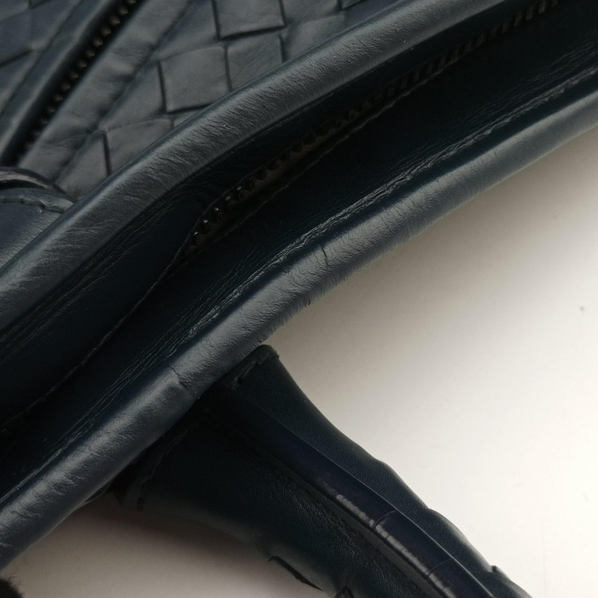 Vintage Bottega Veneta Intrecciato Navy lambskin  handbag | stylenewstar