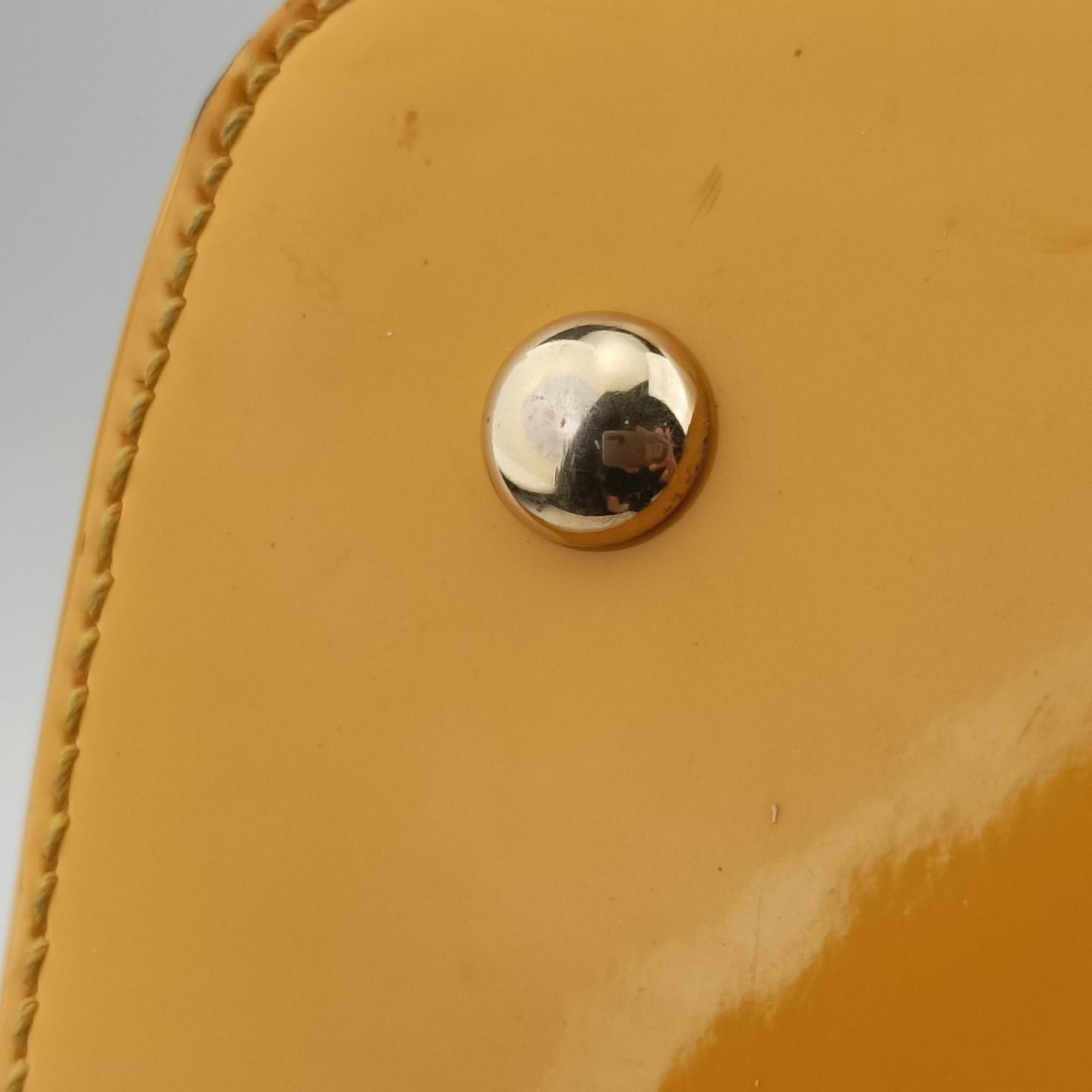 Pre-owned Gucci Microguccissima Yellow Patent Leather 309614 shoulderbag | stylenewstar
