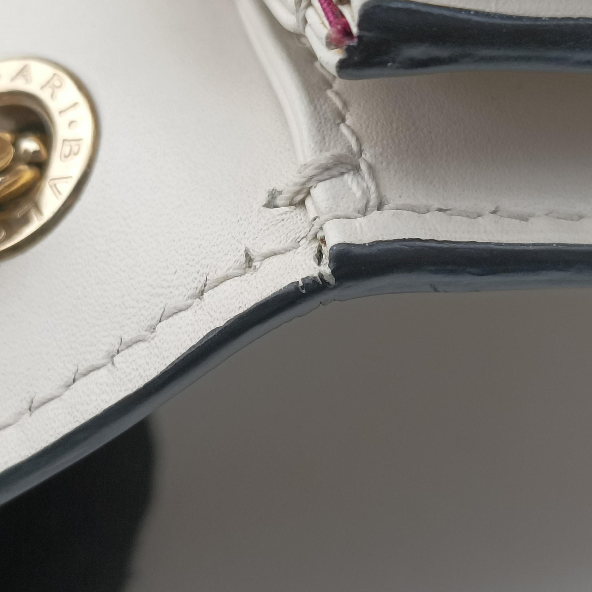 Pre-owned Bvlgari SERPENTI FOREVER White Leather  shoulderbag | stylenewstar