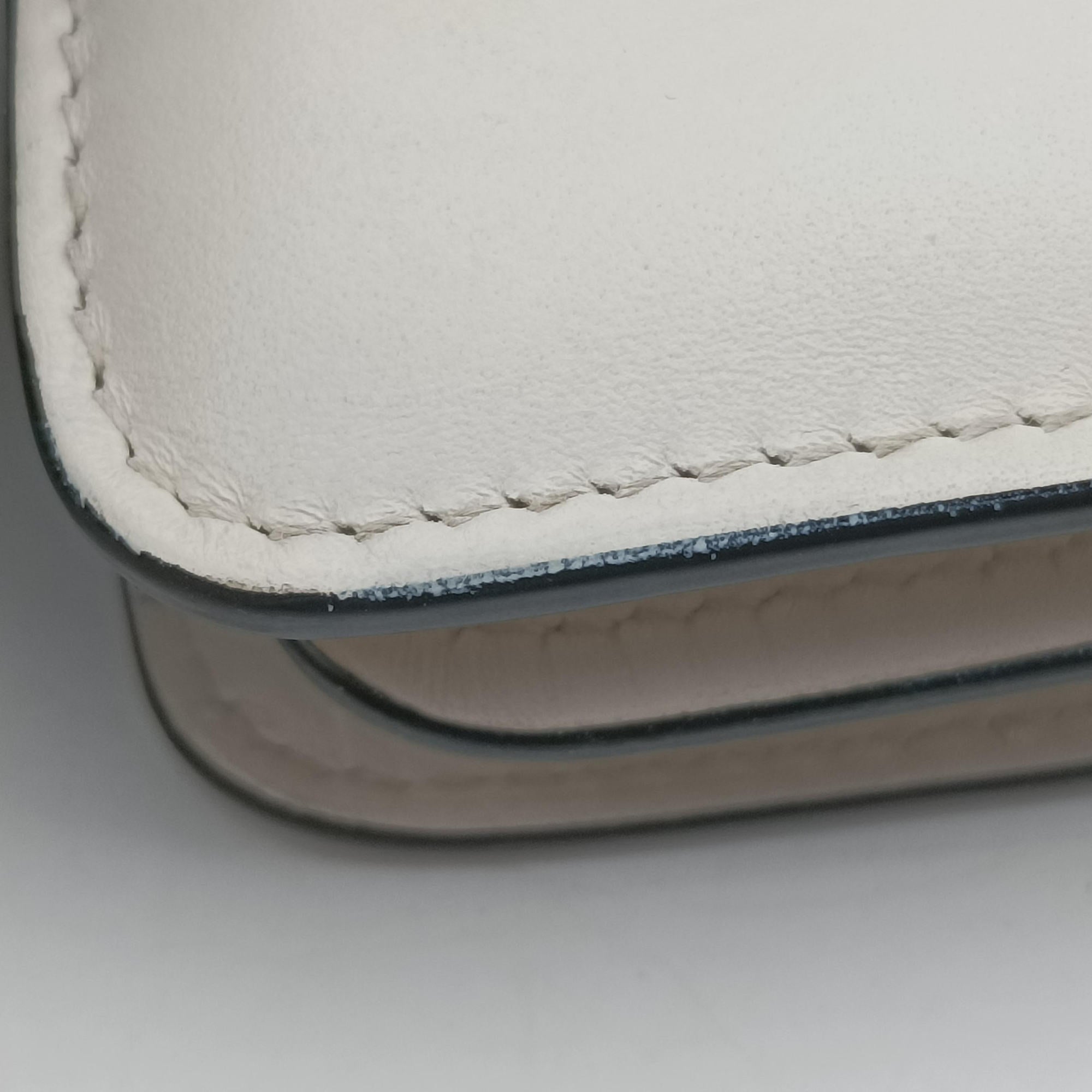 Pre-owned Bvlgari SERPENTI FOREVER White Leather  shoulderbag | stylenewstar