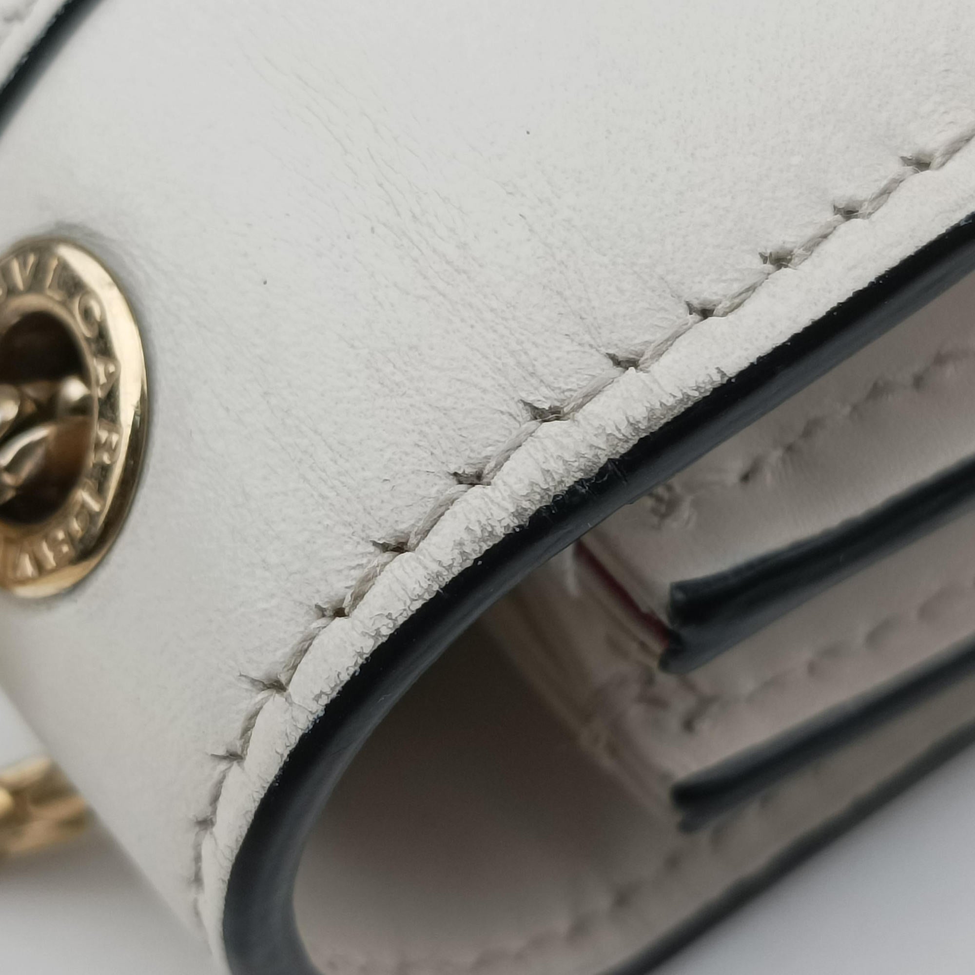 Pre-owned Bvlgari SERPENTI FOREVER White Leather  shoulderbag | stylenewstar