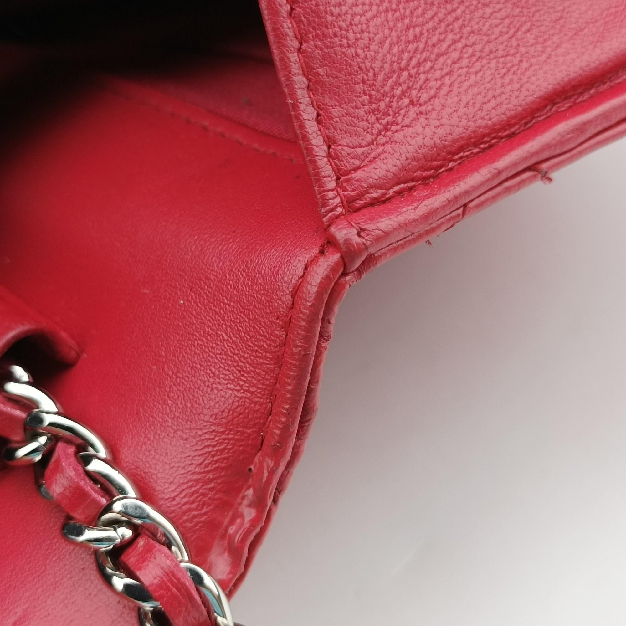 Pre-owned Chanel Matelasse coco mark Red lambskin A33814 shoulderbag | stylenewstar