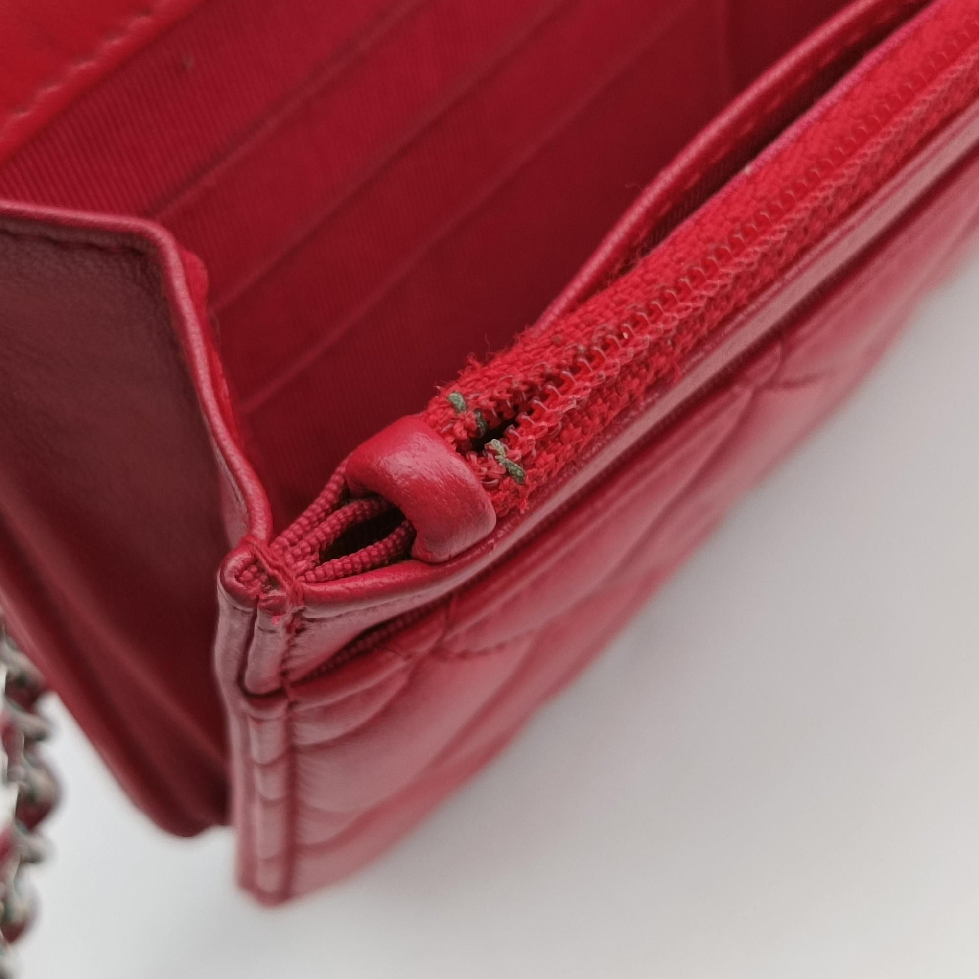 Pre-owned Chanel Matelasse coco mark Red lambskin A33814 shoulderbag | stylenewstar