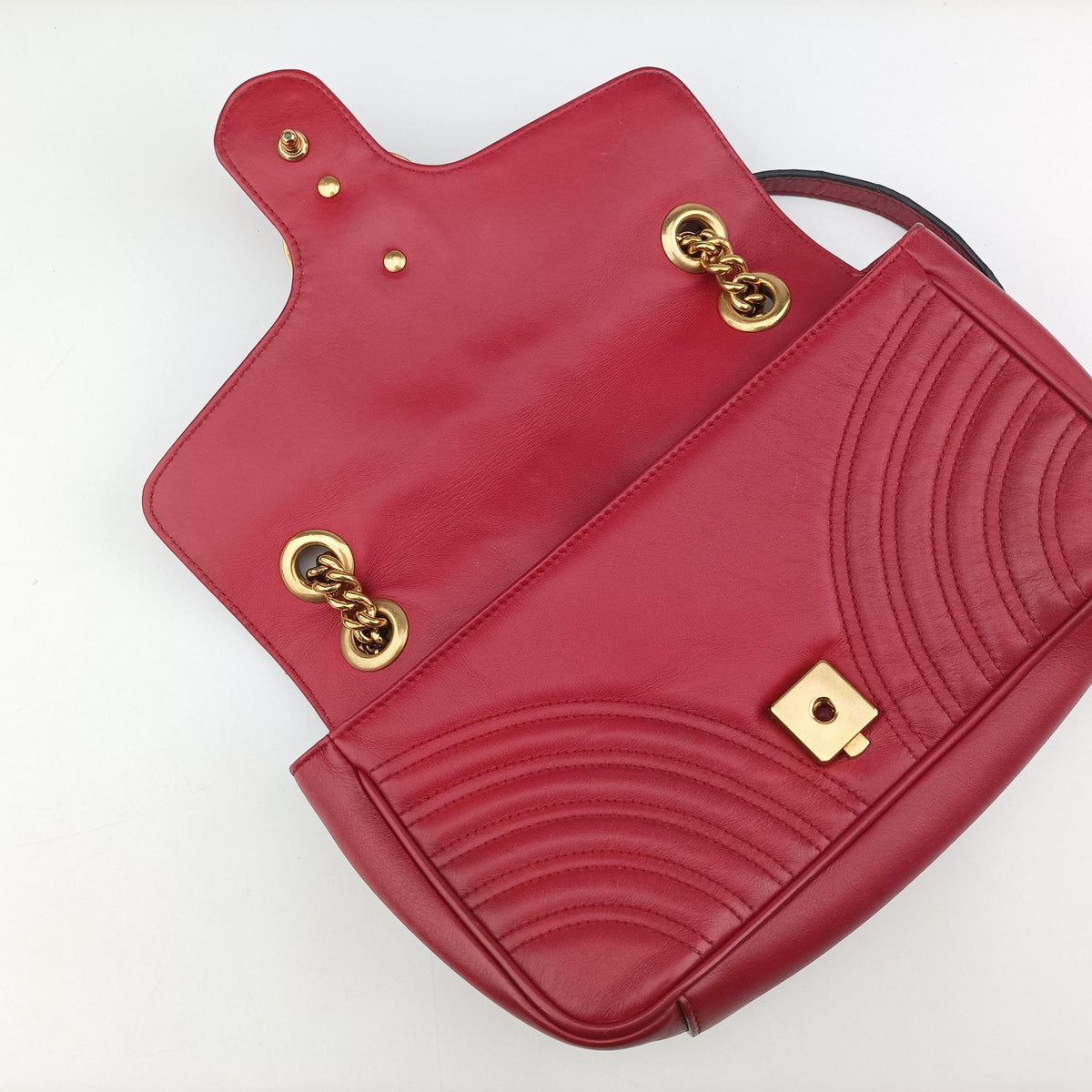 Secondhand Gucci GG Marmont Red Leather 443497 shoulderbag | stylenewstar