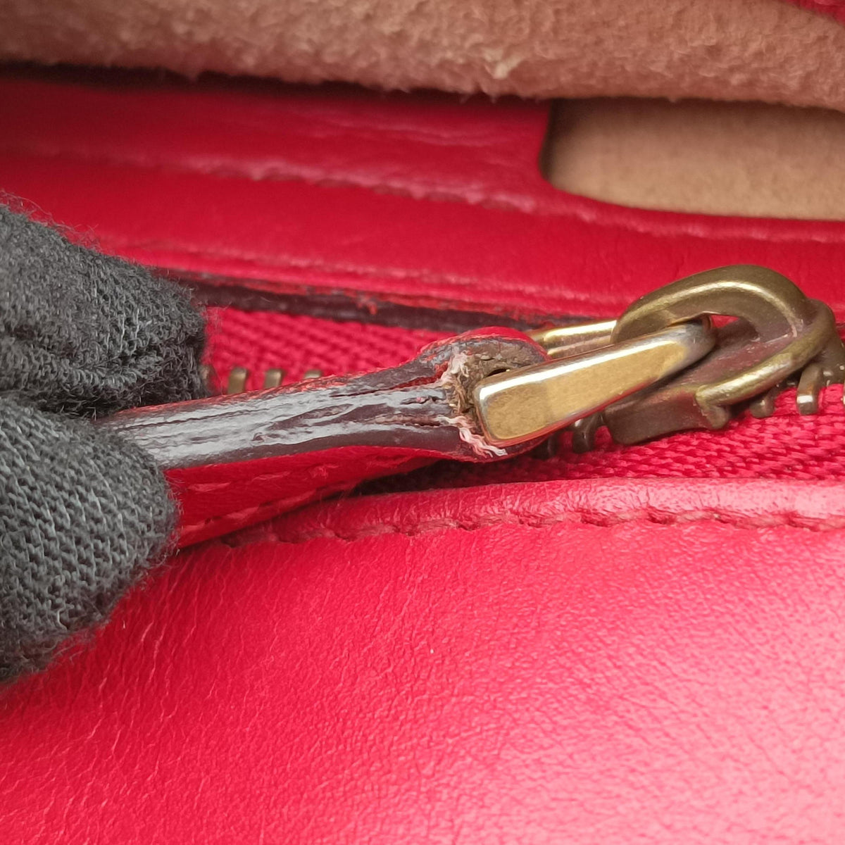 Secondhand Gucci GG Marmont Red Leather 443497 shoulderbag | stylenewstar